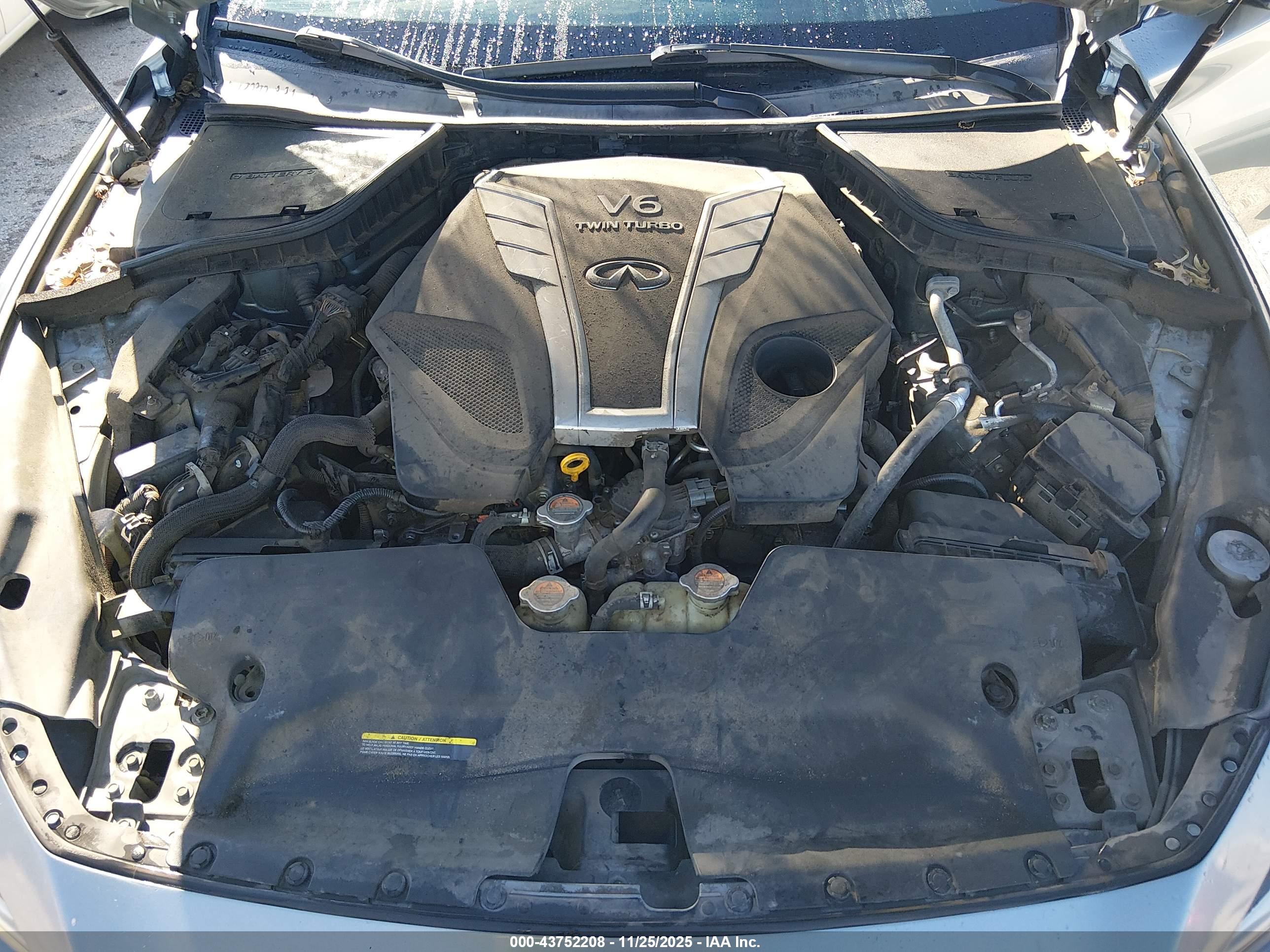INFINITI Q50 image 10