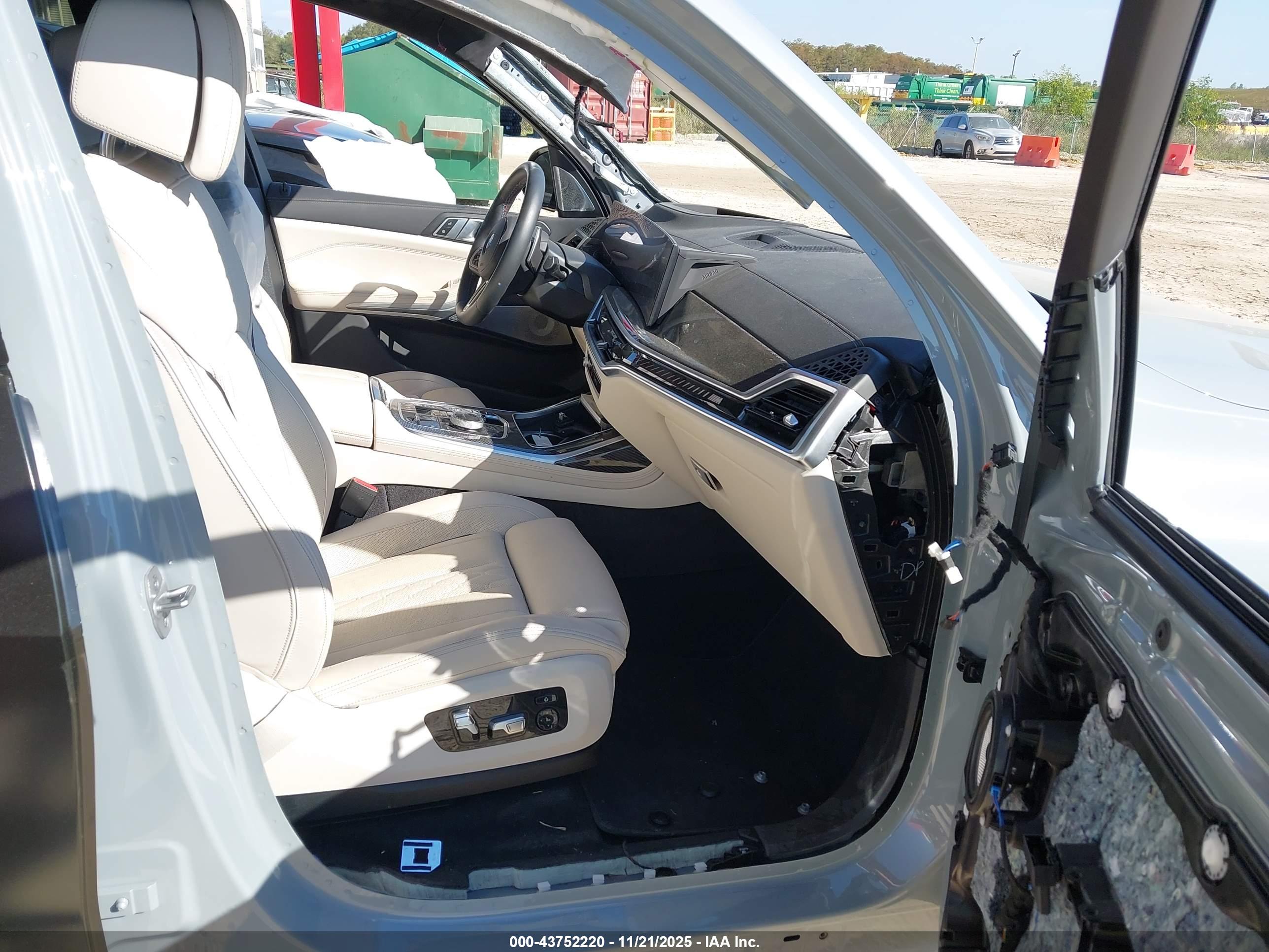 BMW X7 image 5
