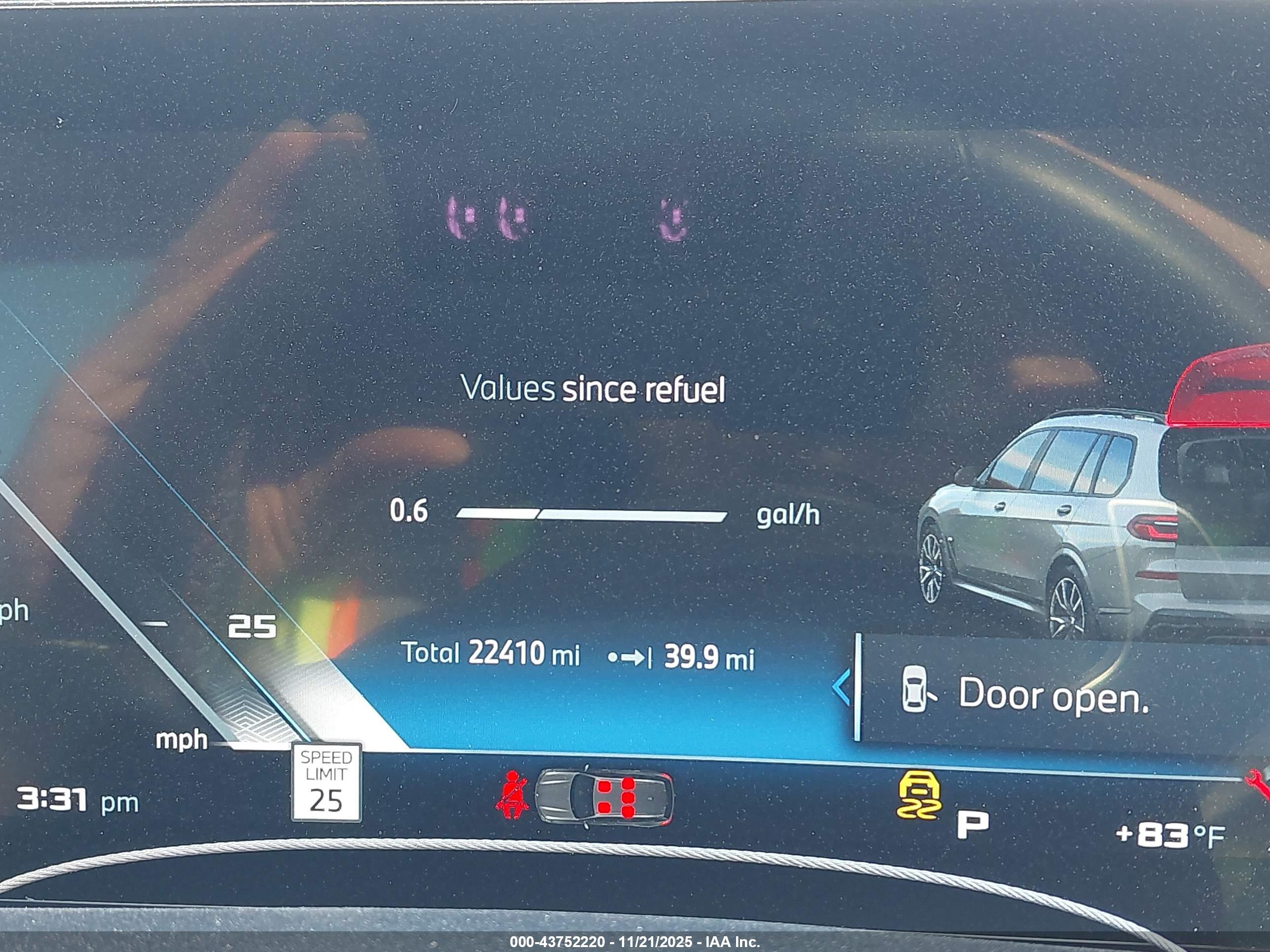 BMW X7 image 7