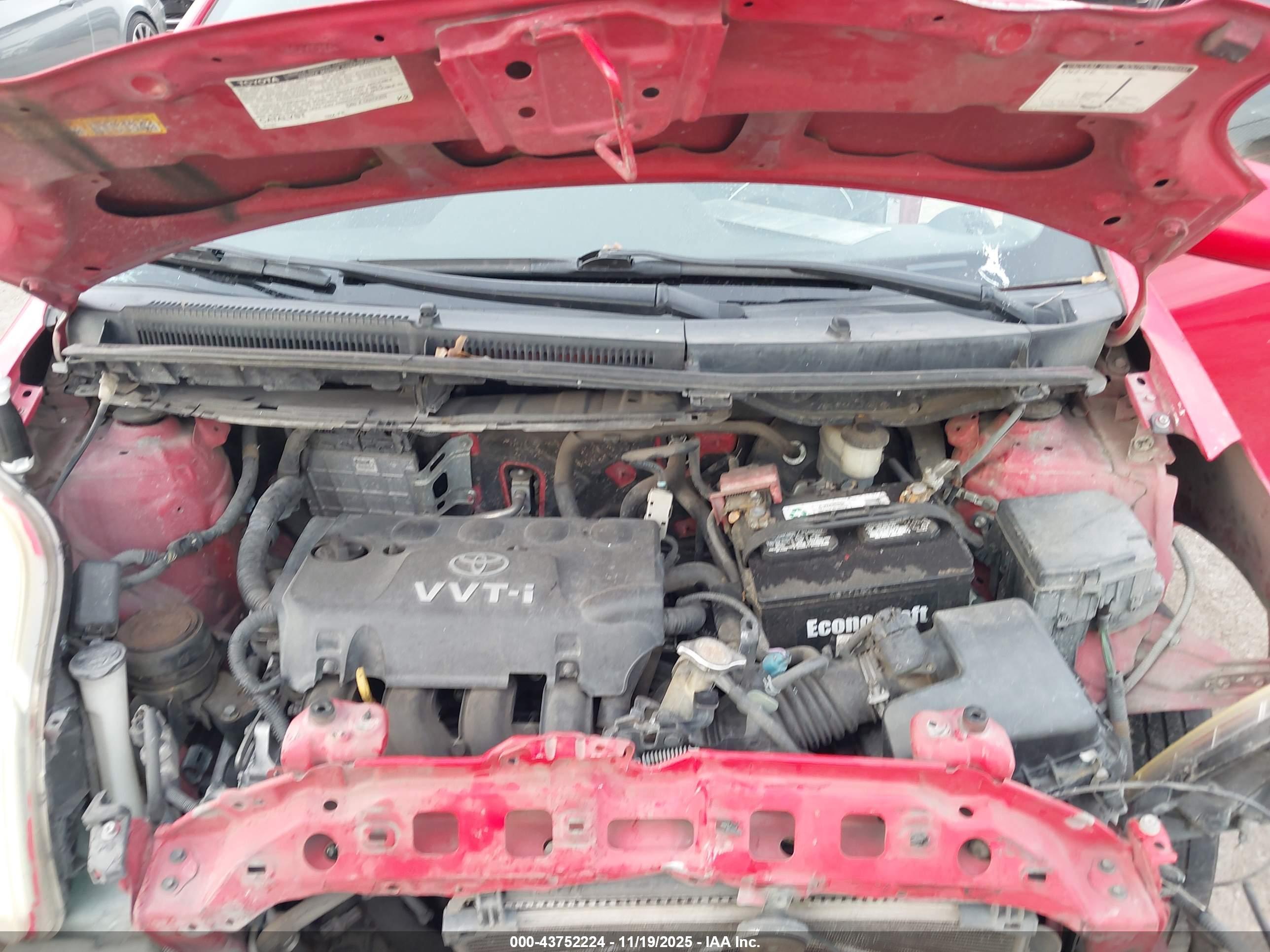 TOYOTA YARIS image 10