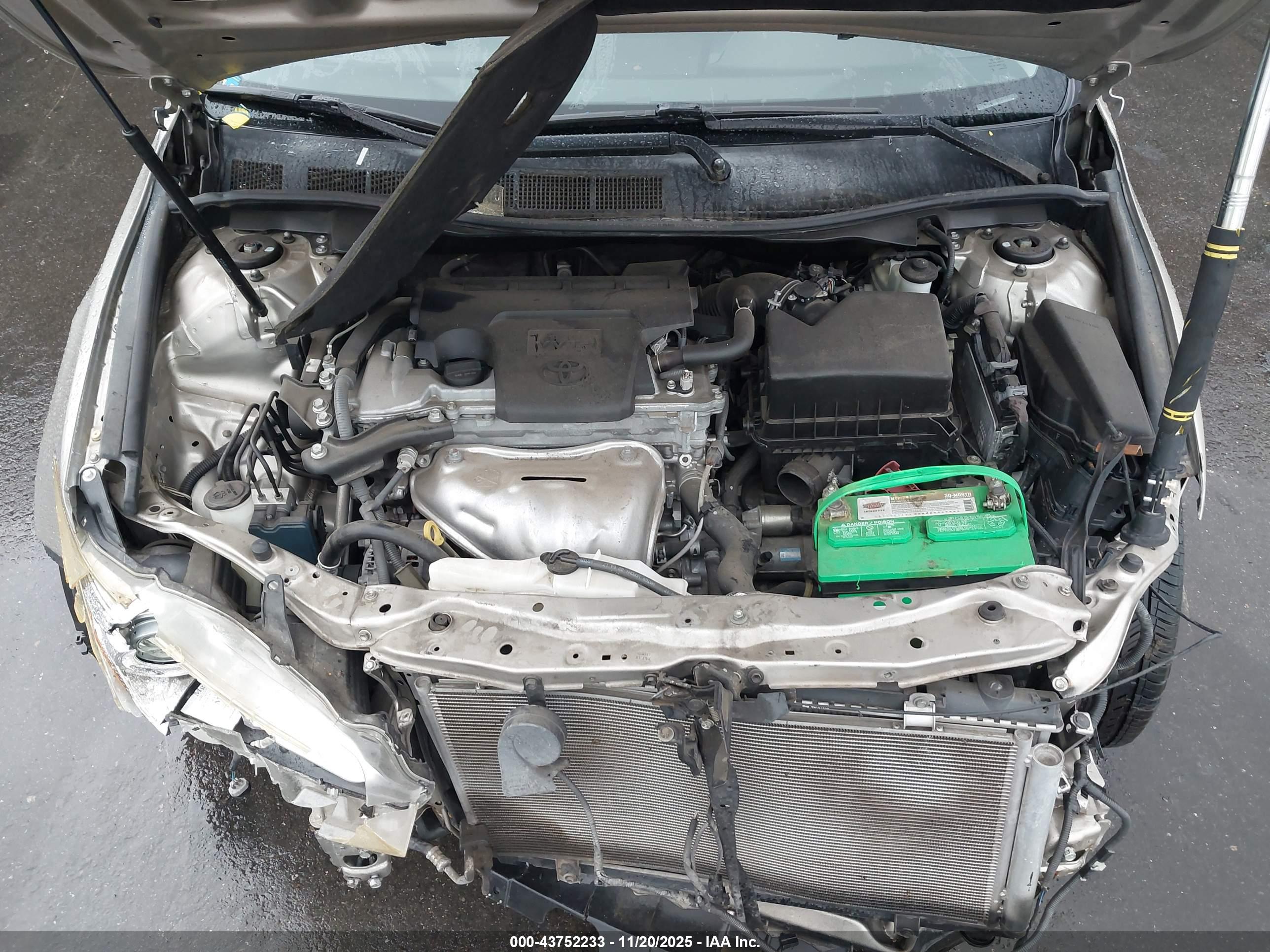 TOYOTA CAMRY image 10