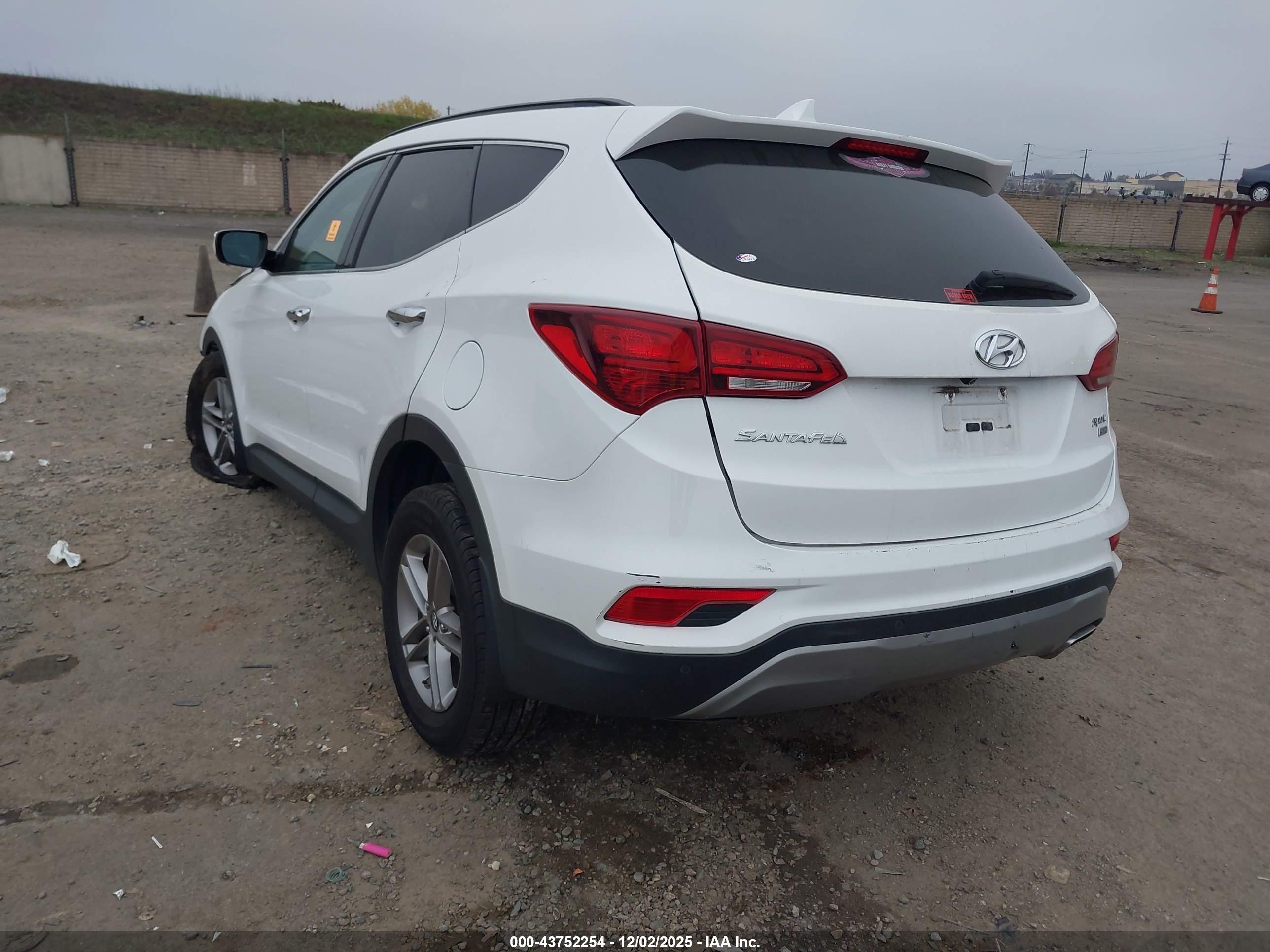 HYUNDAI SANTA image 3