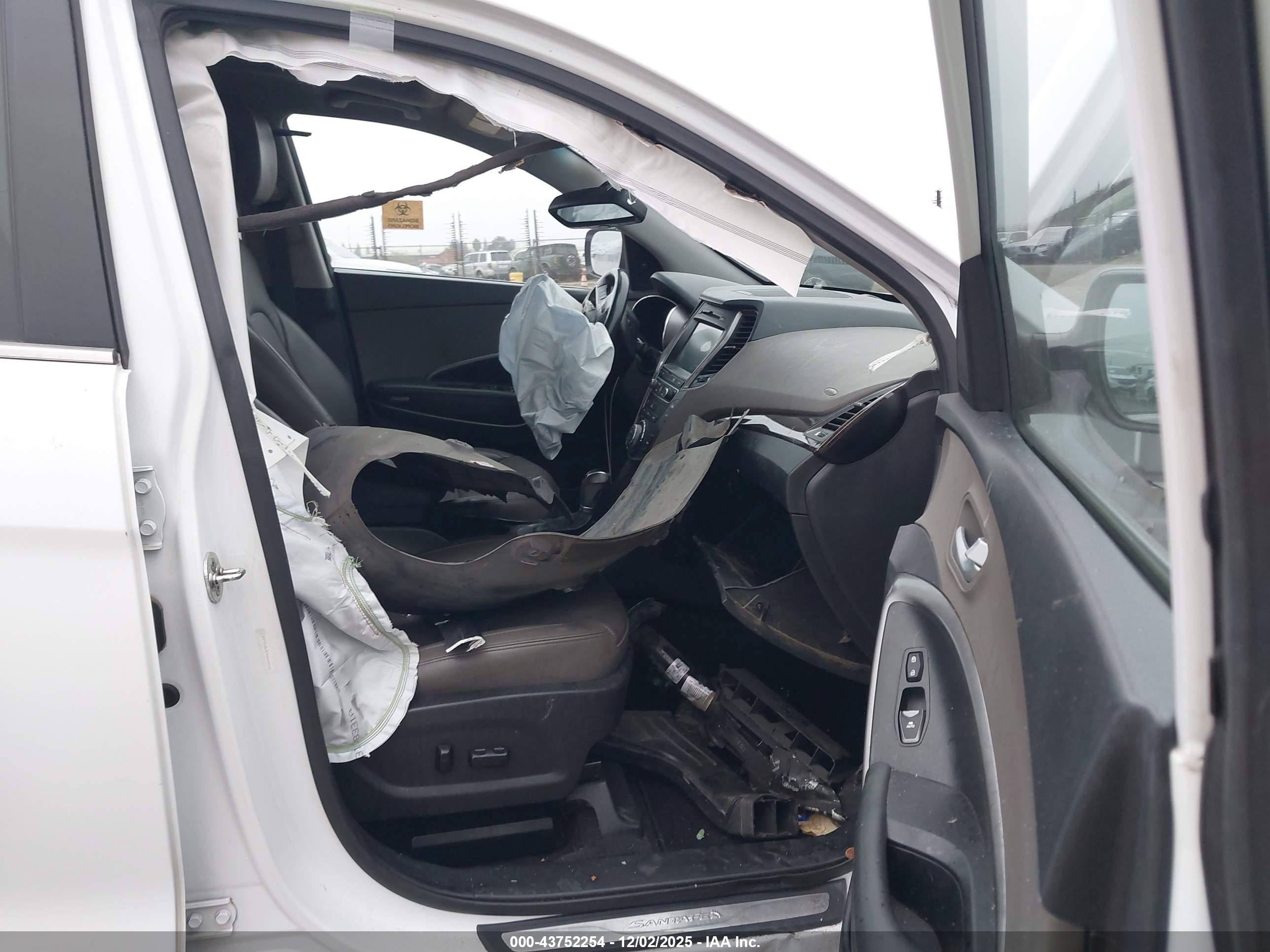 HYUNDAI SANTA image 5