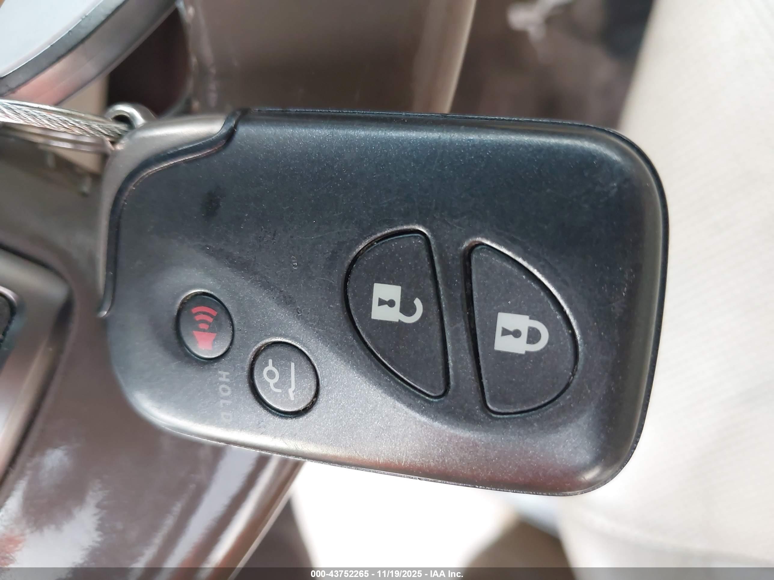 LEXUS GX image 11
