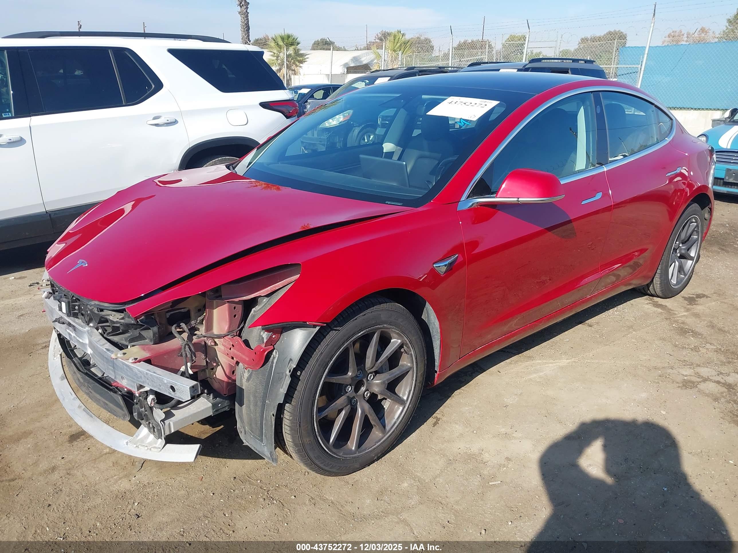 TESLA MODEL image 2