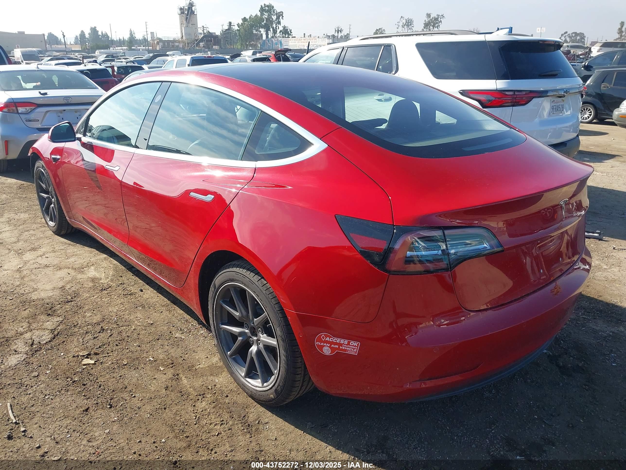TESLA MODEL image 3