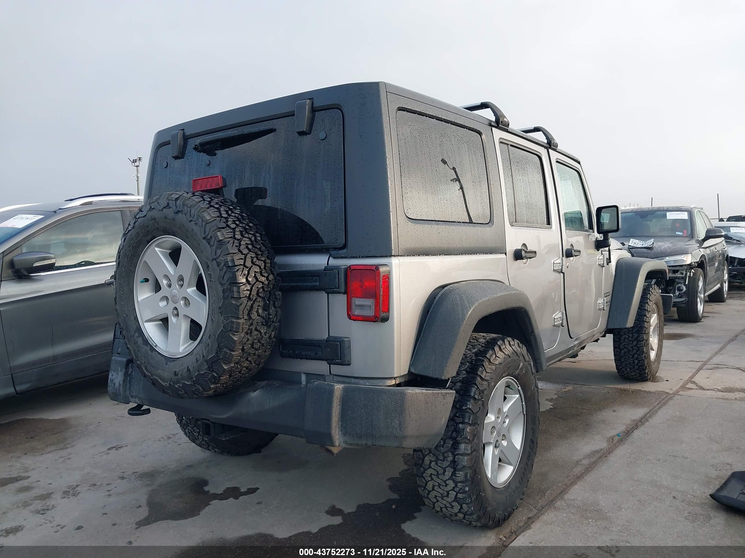 JEEP WRANGLER image 4