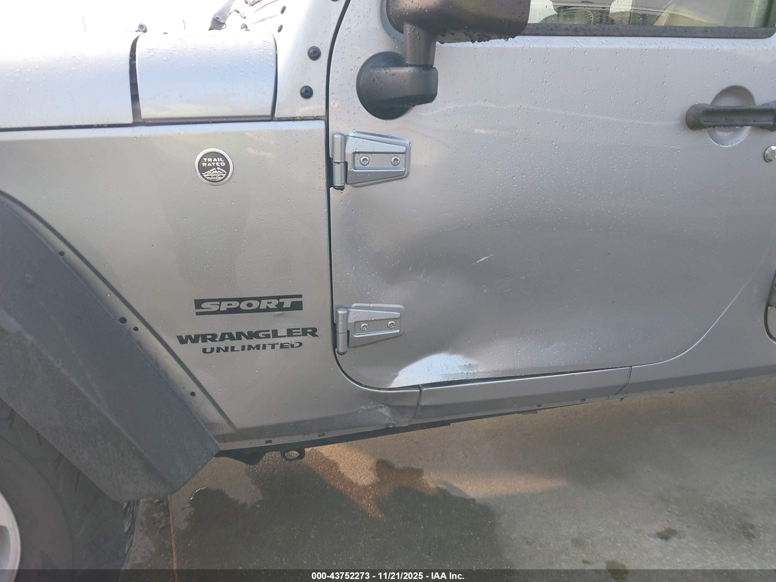 JEEP WRANGLER image 6