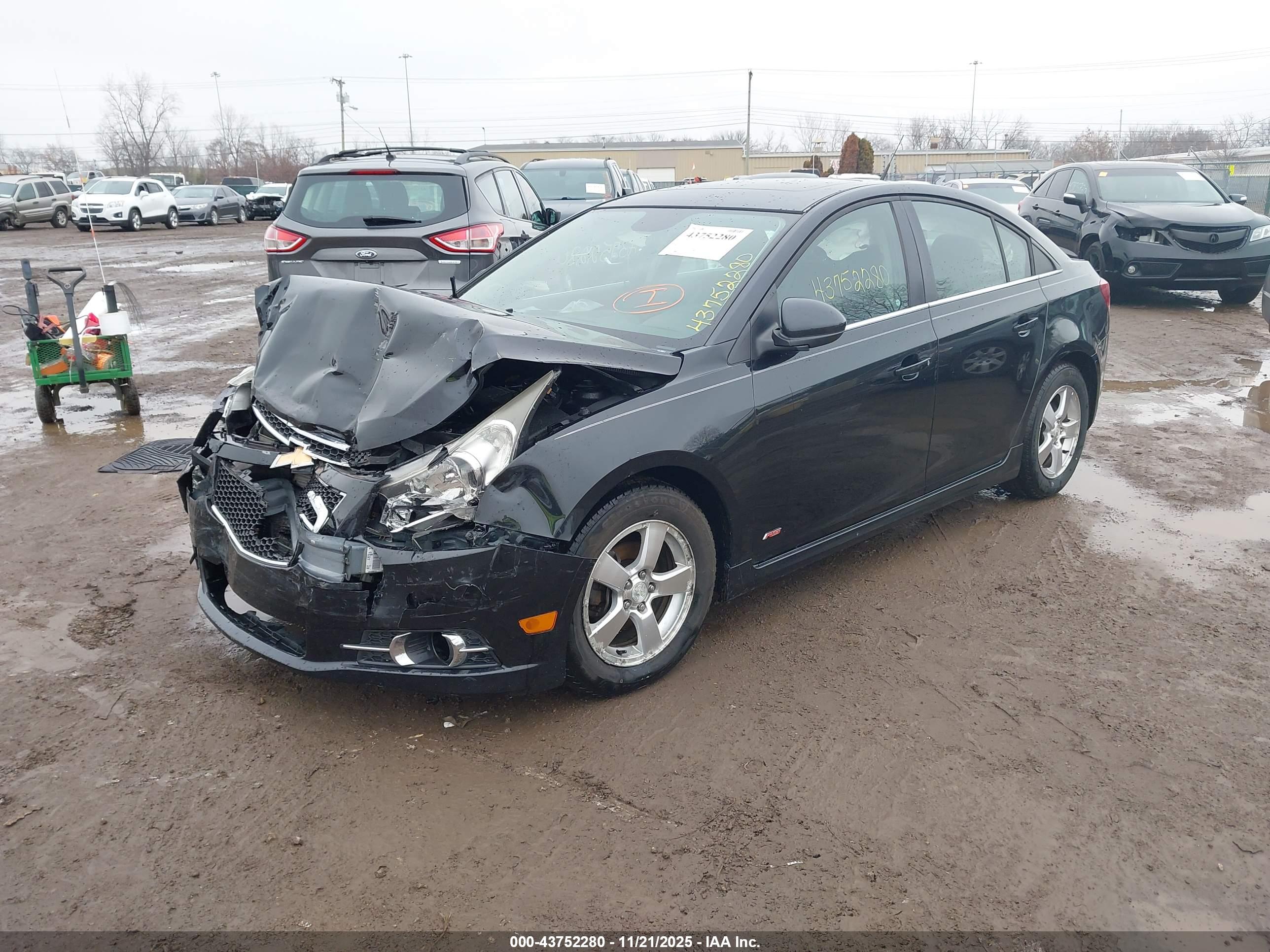 CHEVROLET CRUZE image 2