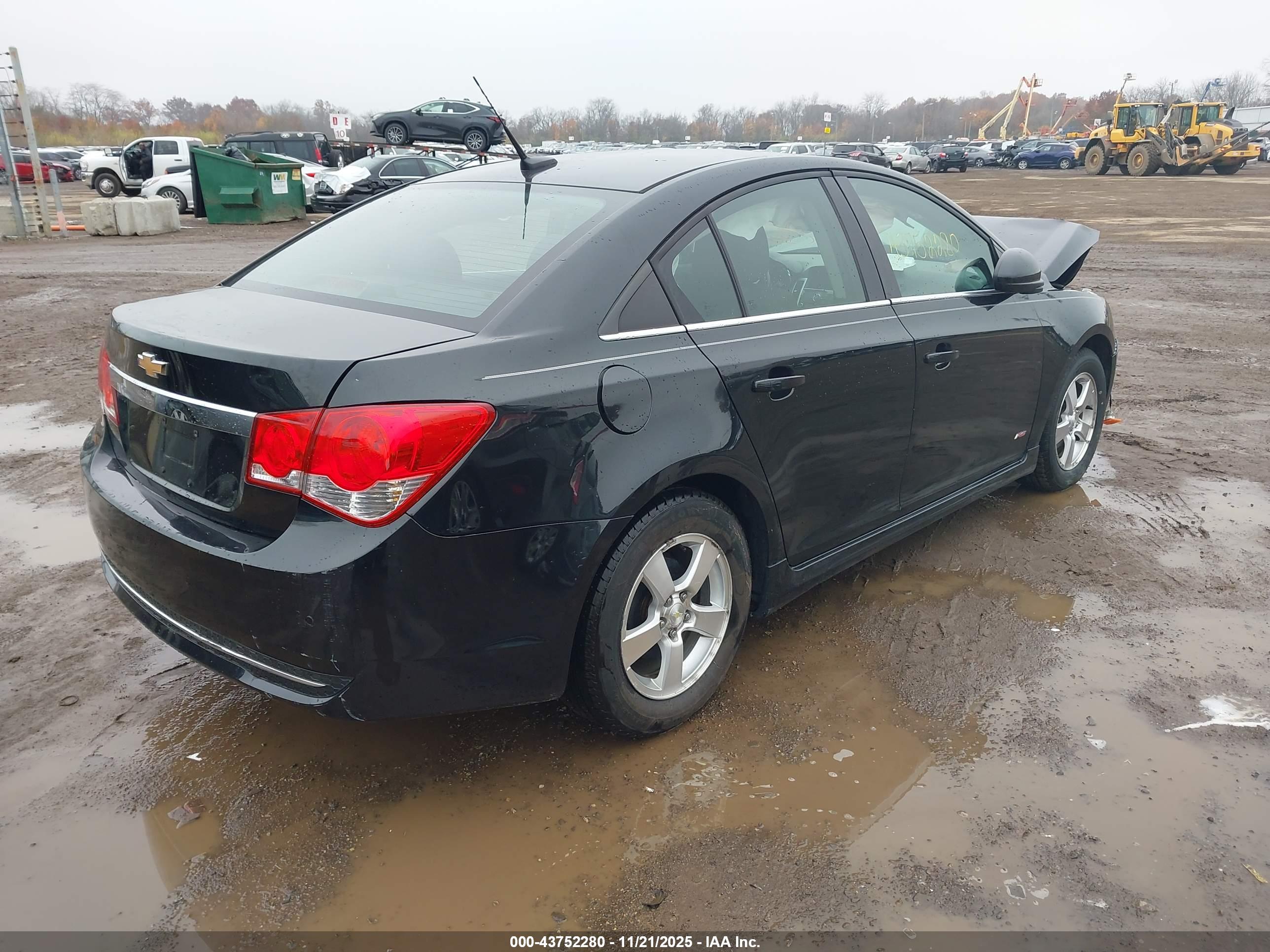 CHEVROLET CRUZE image 4