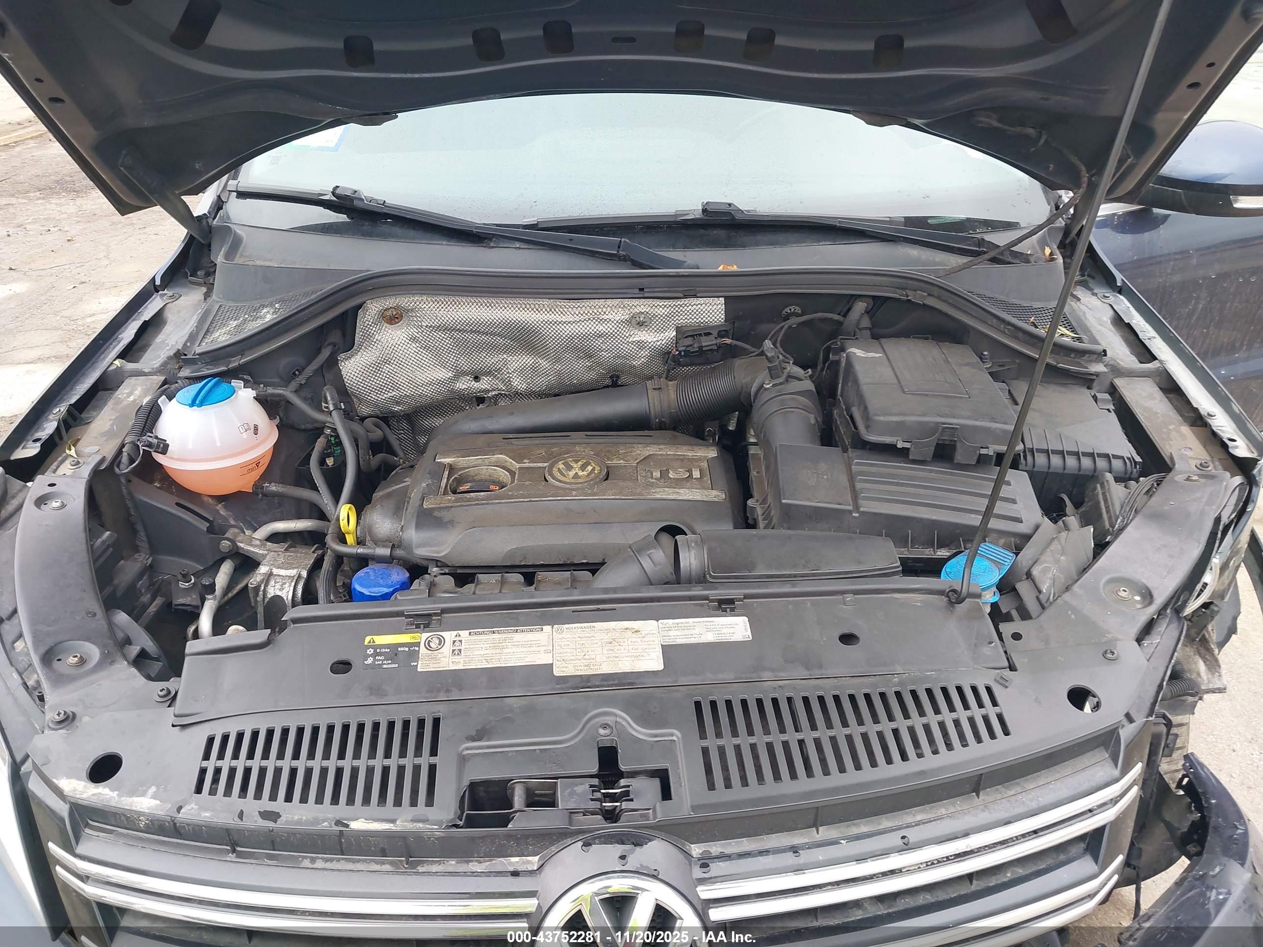 VOLKSWAGEN TIGUAN image 10