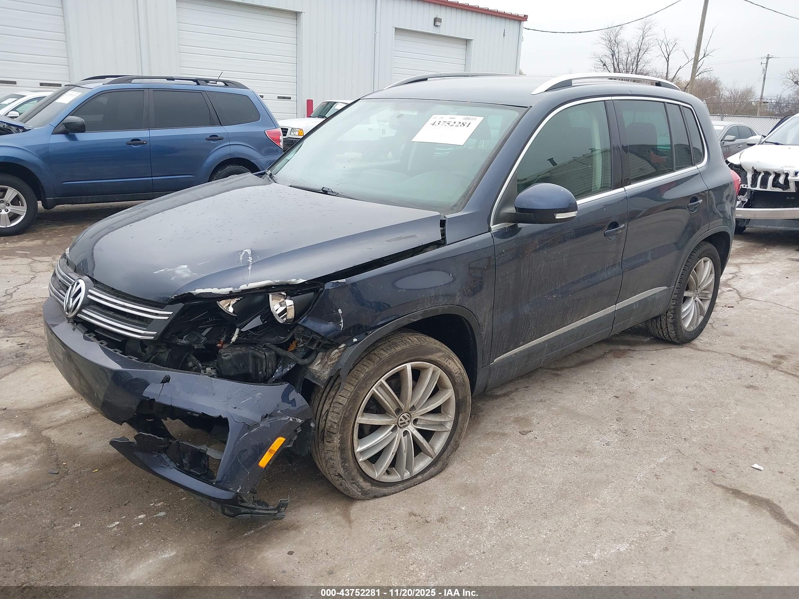 VOLKSWAGEN TIGUAN image 2