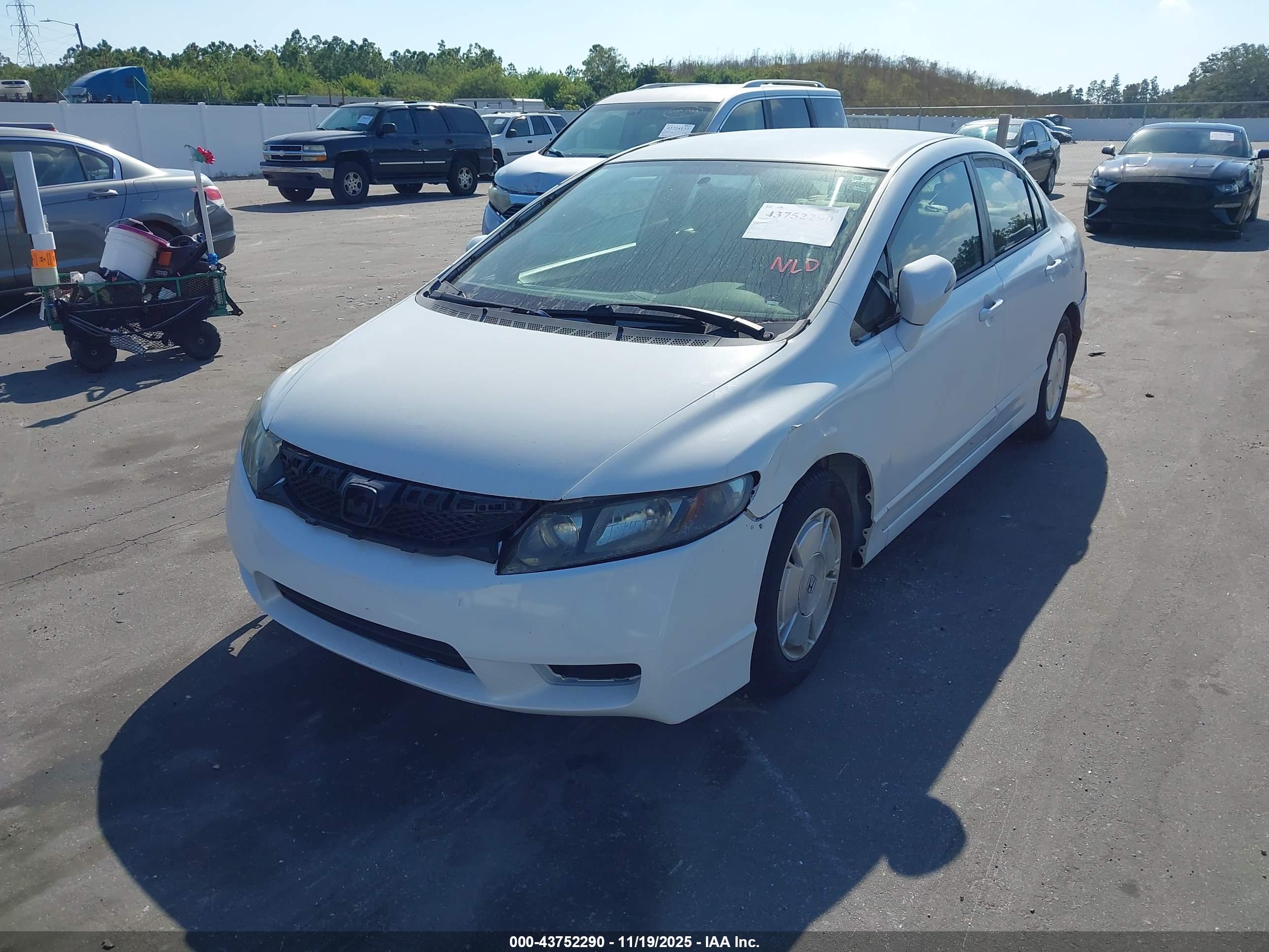 HONDA CIVIC image 2
