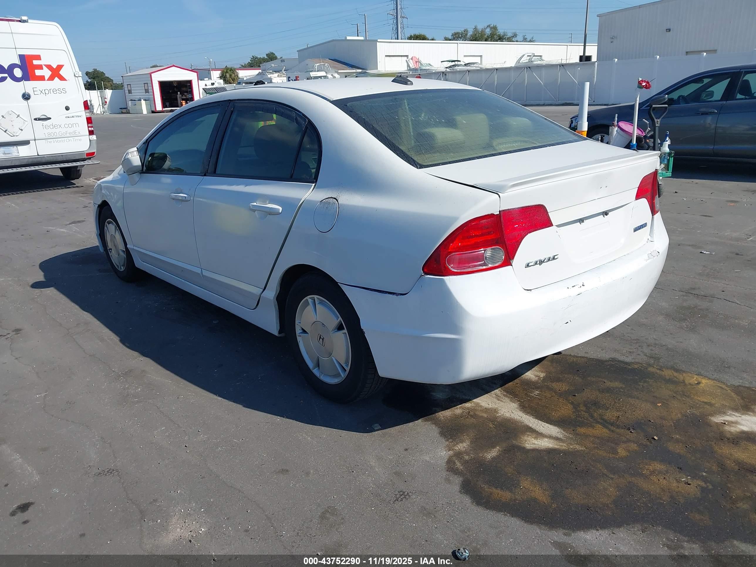 HONDA CIVIC image 3
