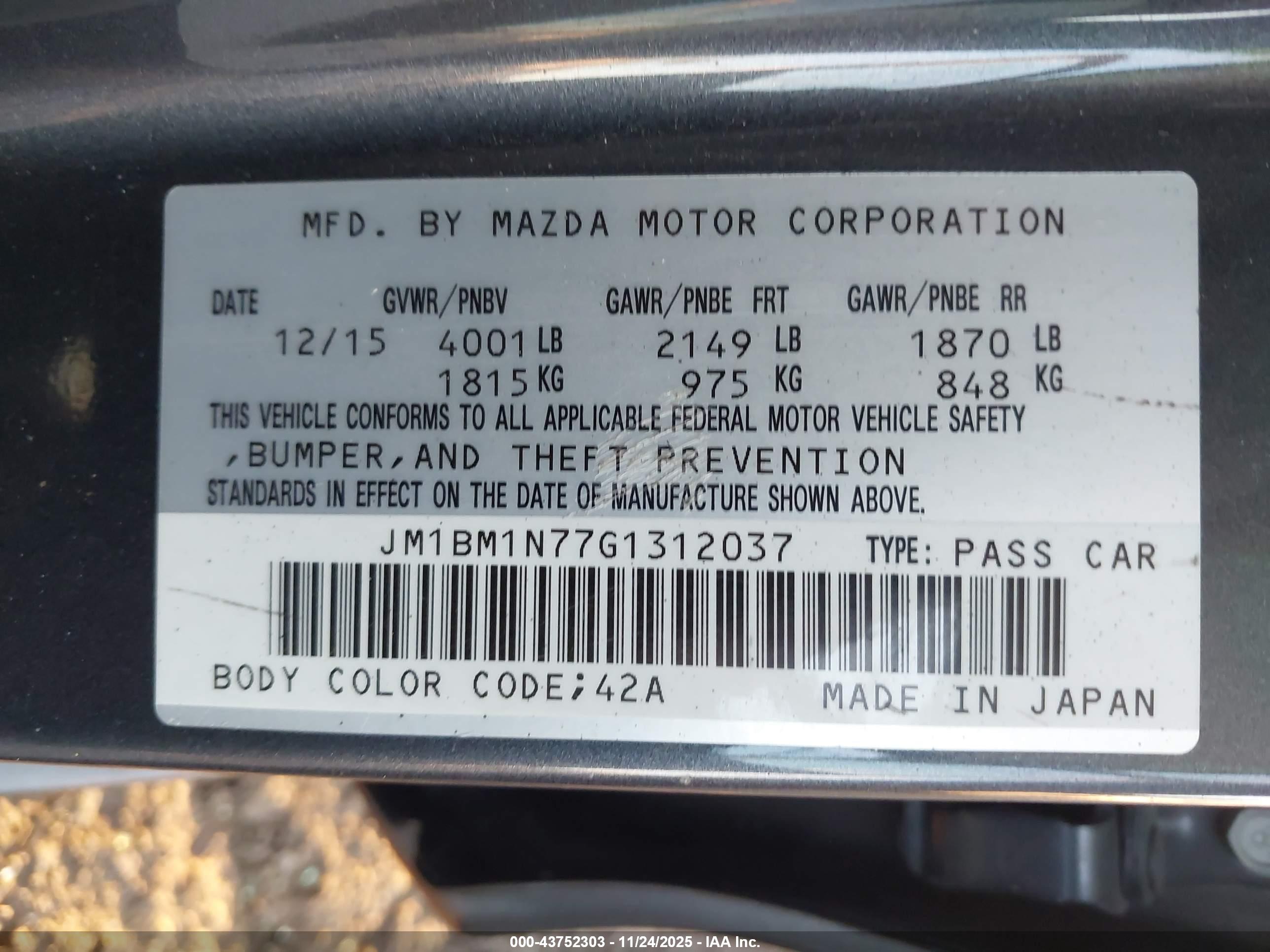 MAZDA MAZDA3 image 9