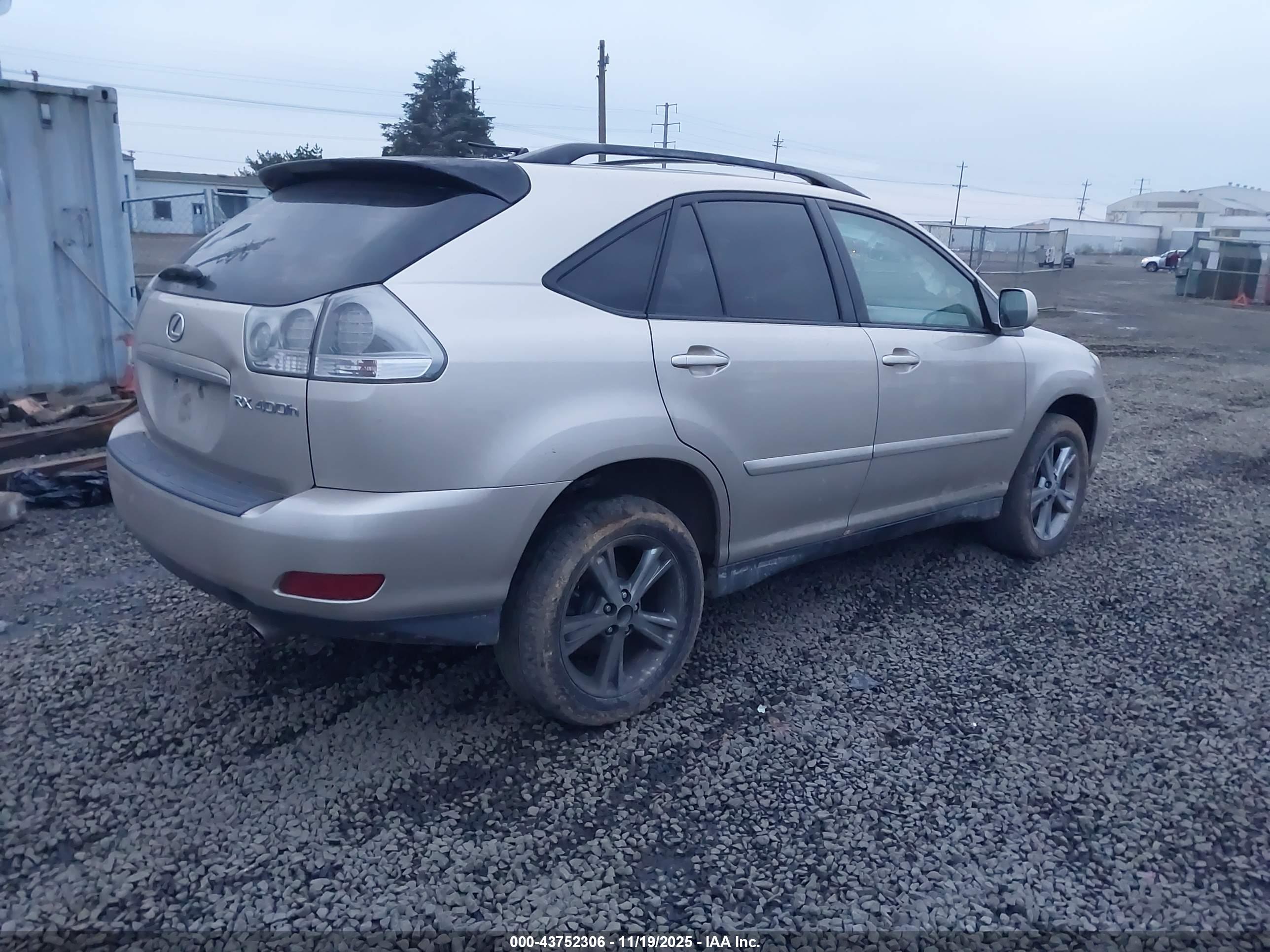 LEXUS RX image 4