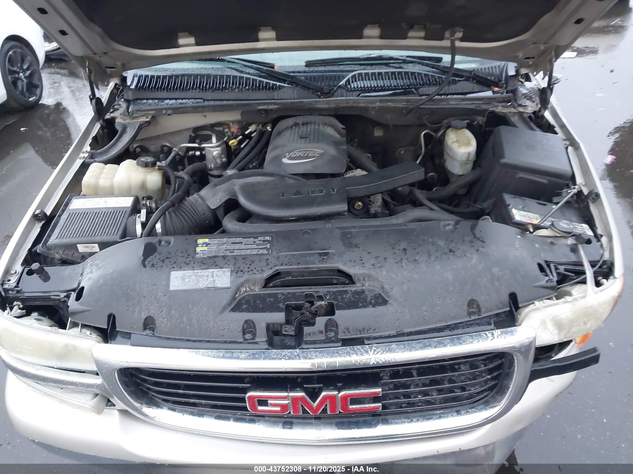 GMC YUKON image 10