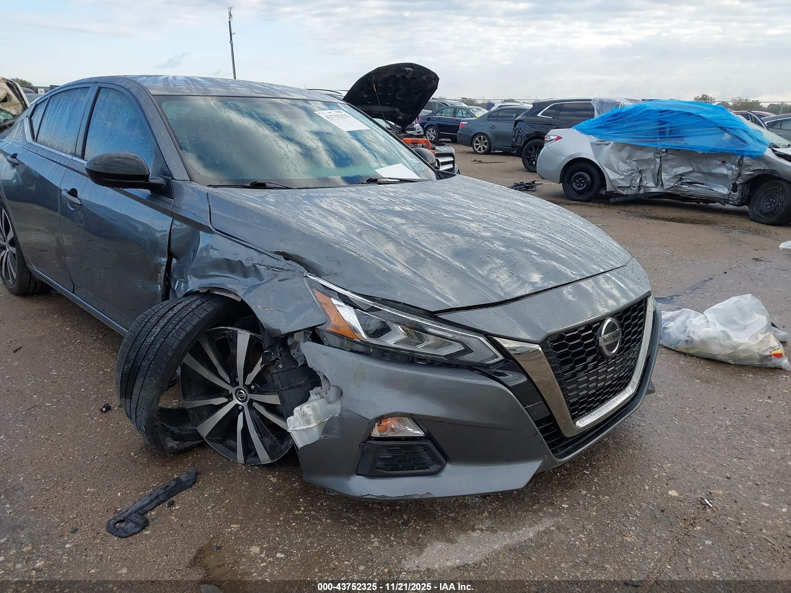 NISSAN ALTIMA image 6