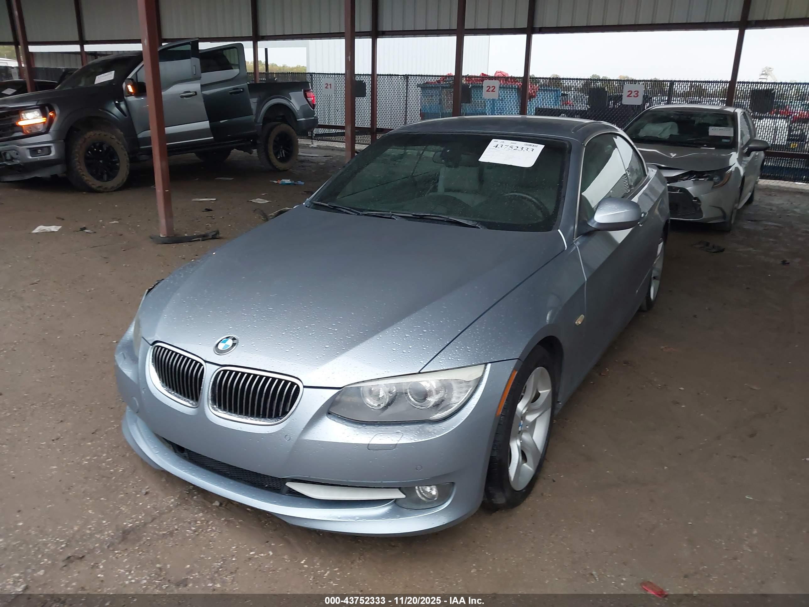 BMW 335I image 2