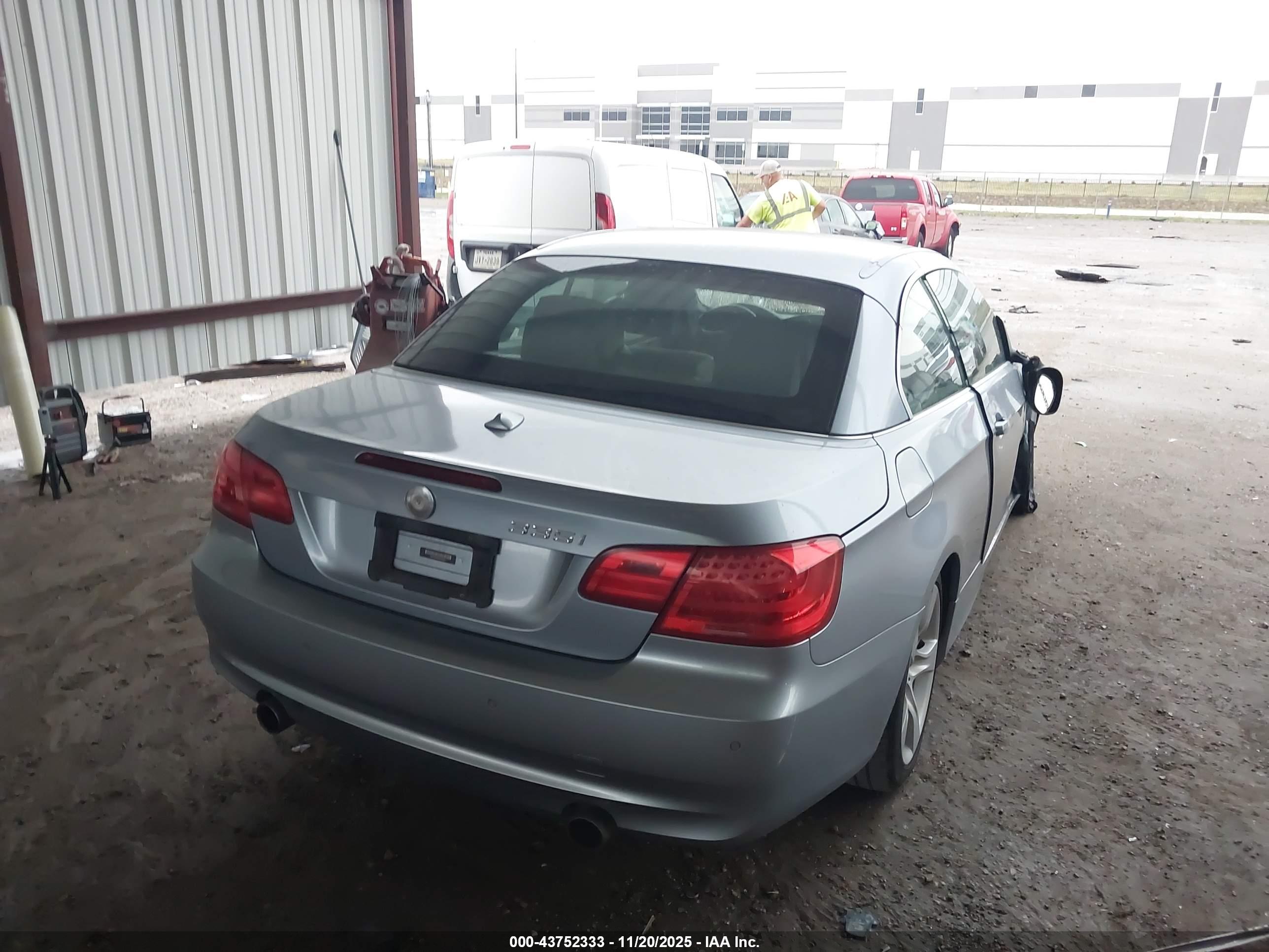 BMW 335I image 4