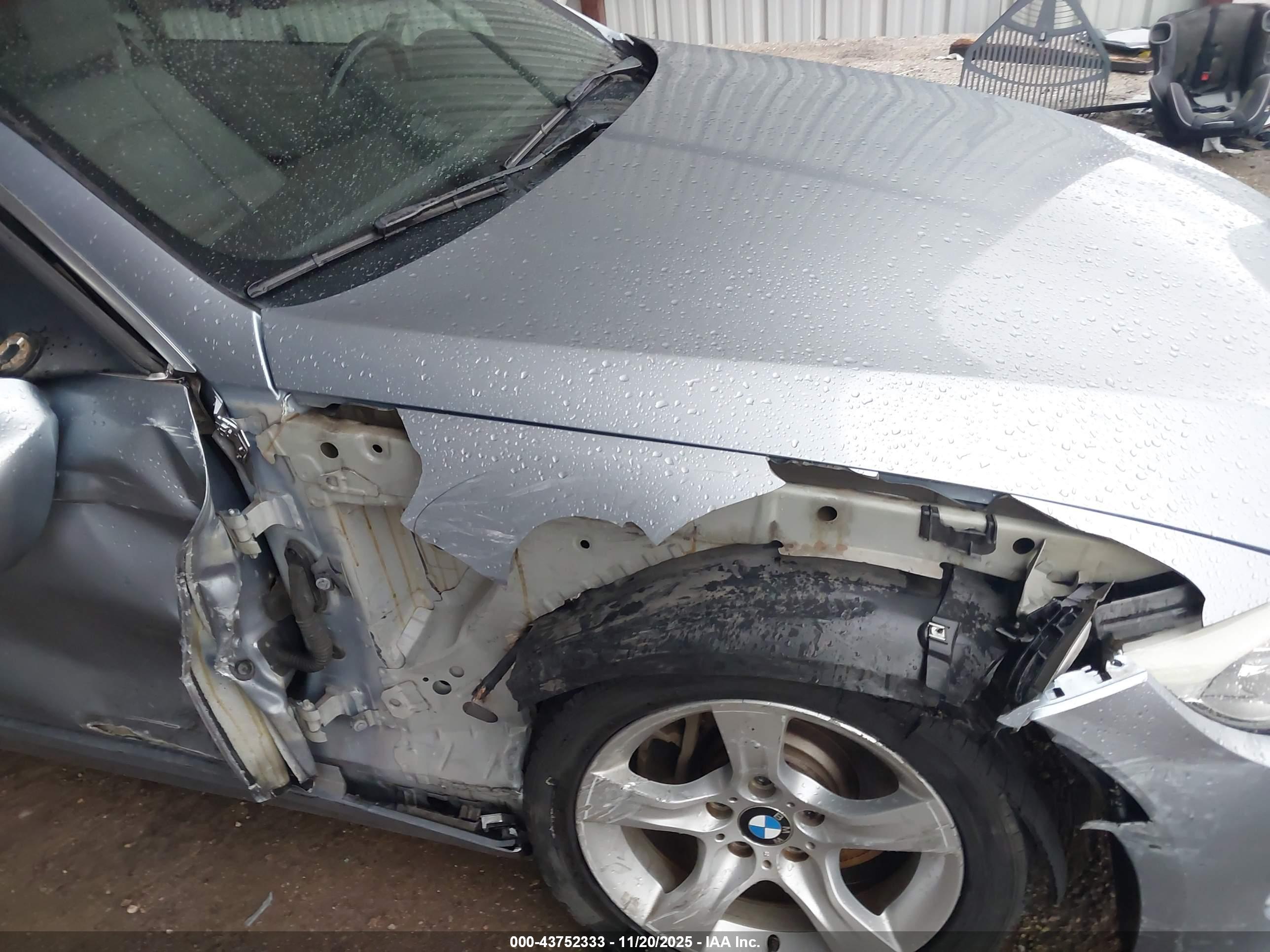 BMW 335I image 6