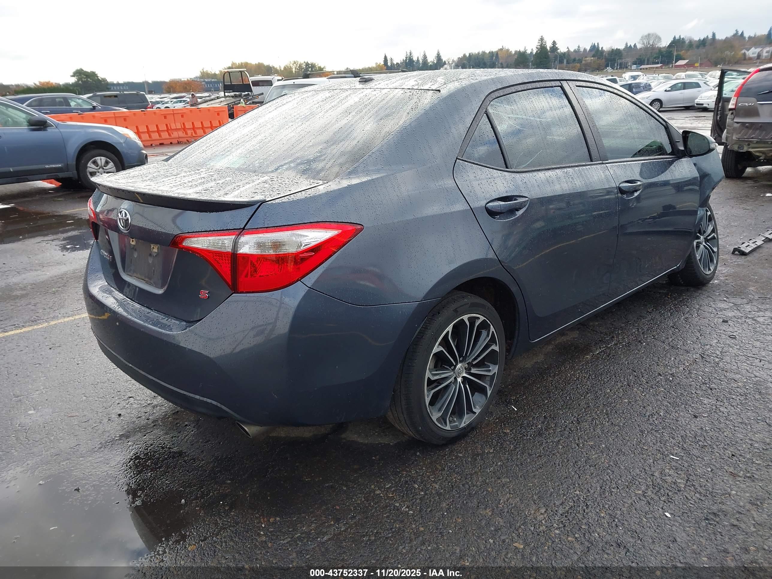 TOYOTA COROLLA image 4