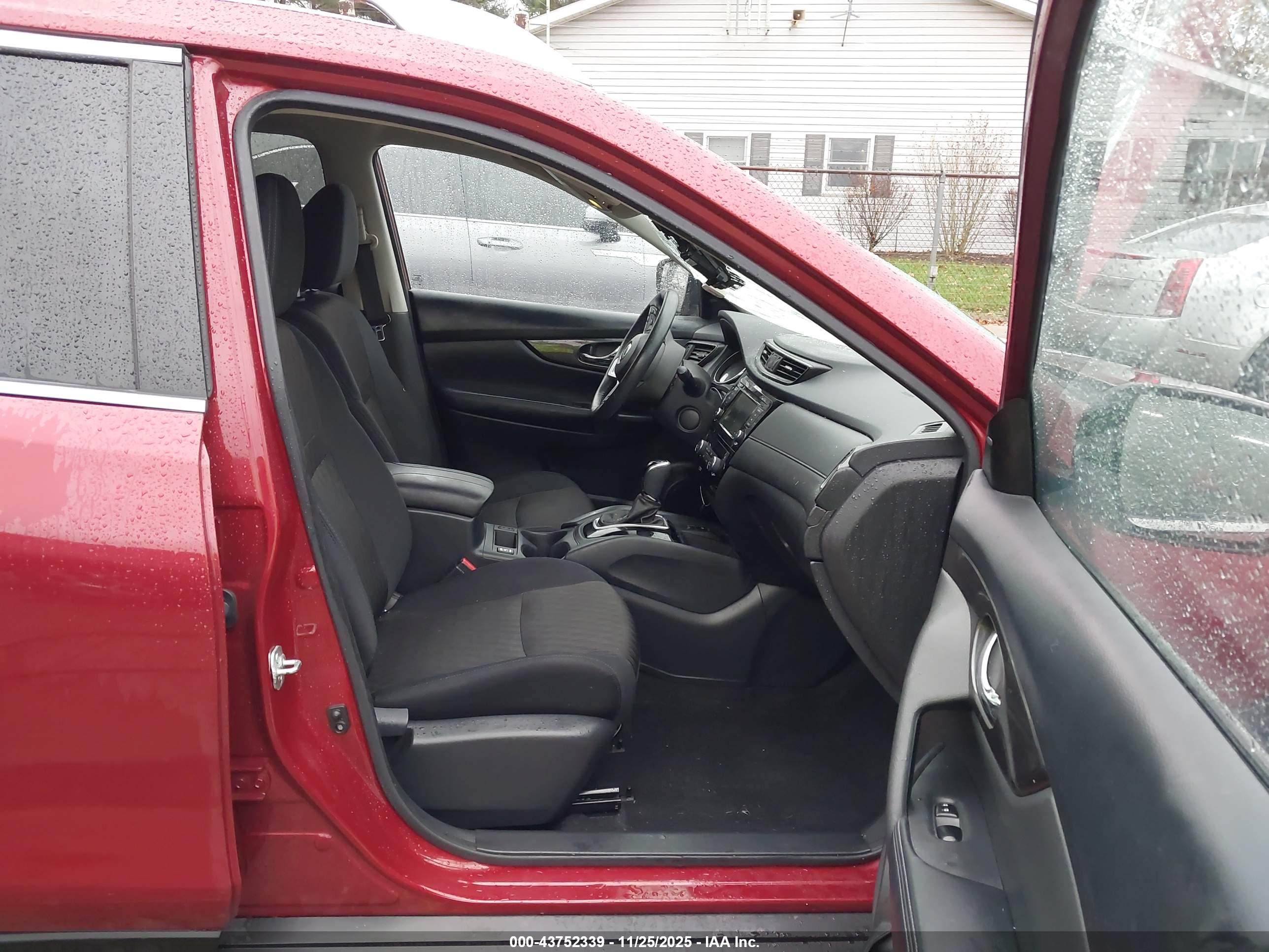 NISSAN ROGUE image 5