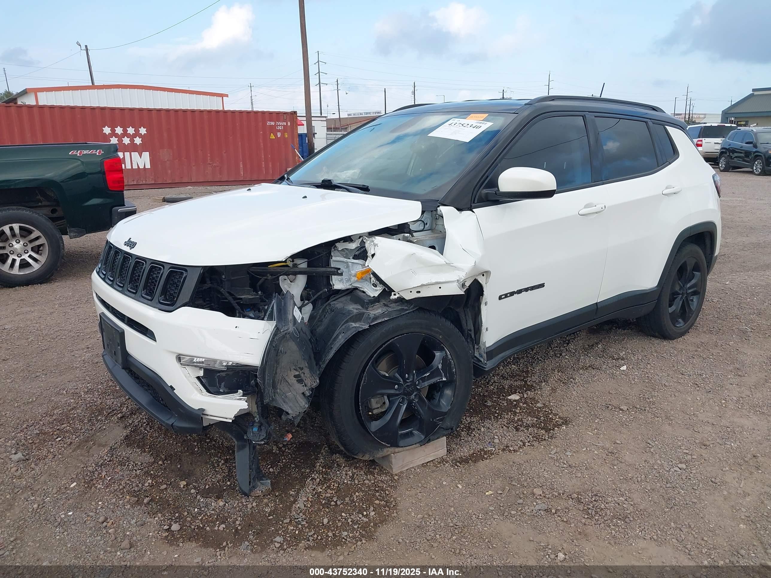 JEEP COMPASS image 2