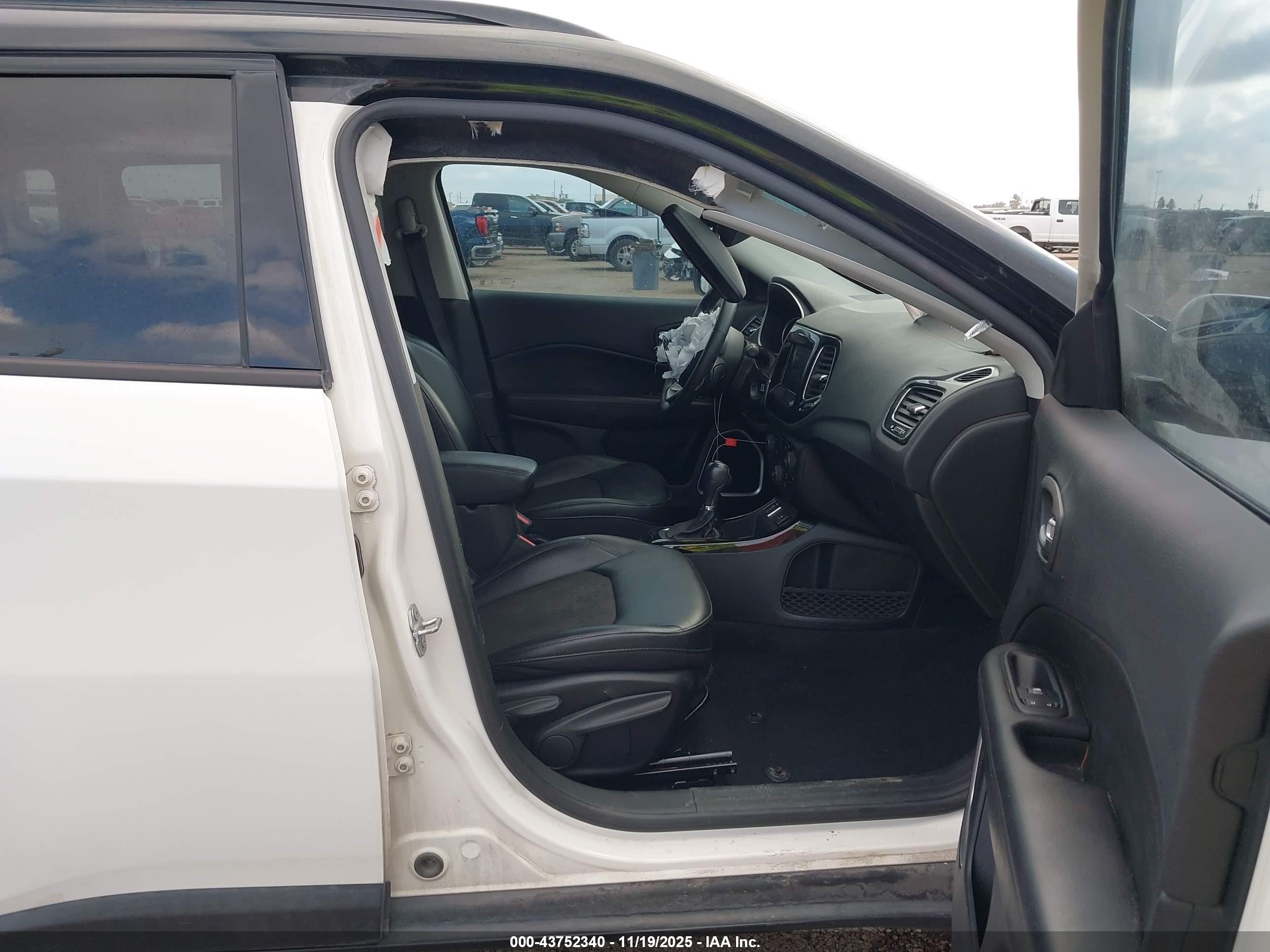 JEEP COMPASS image 5