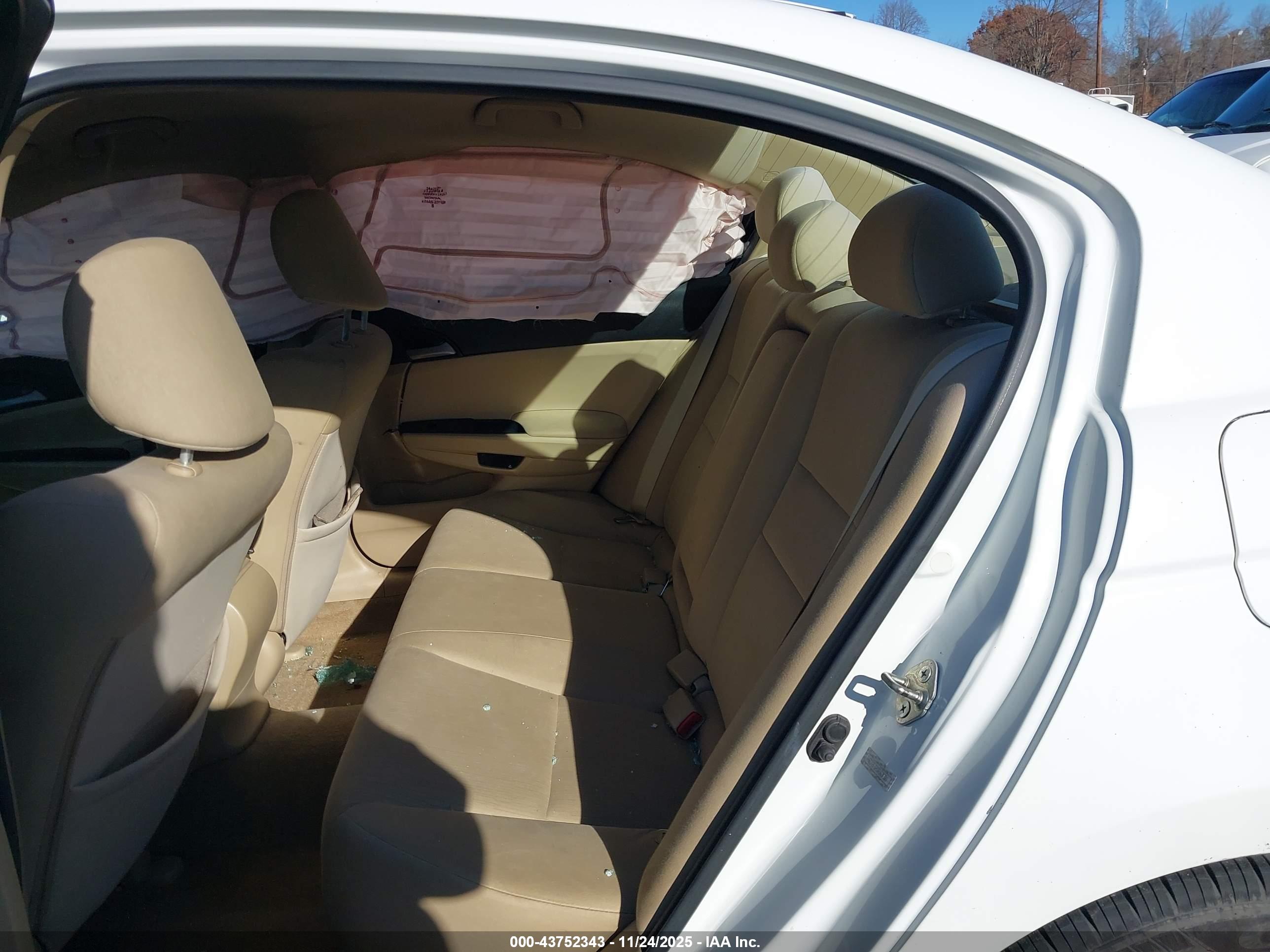 HONDA ACCORD image 8