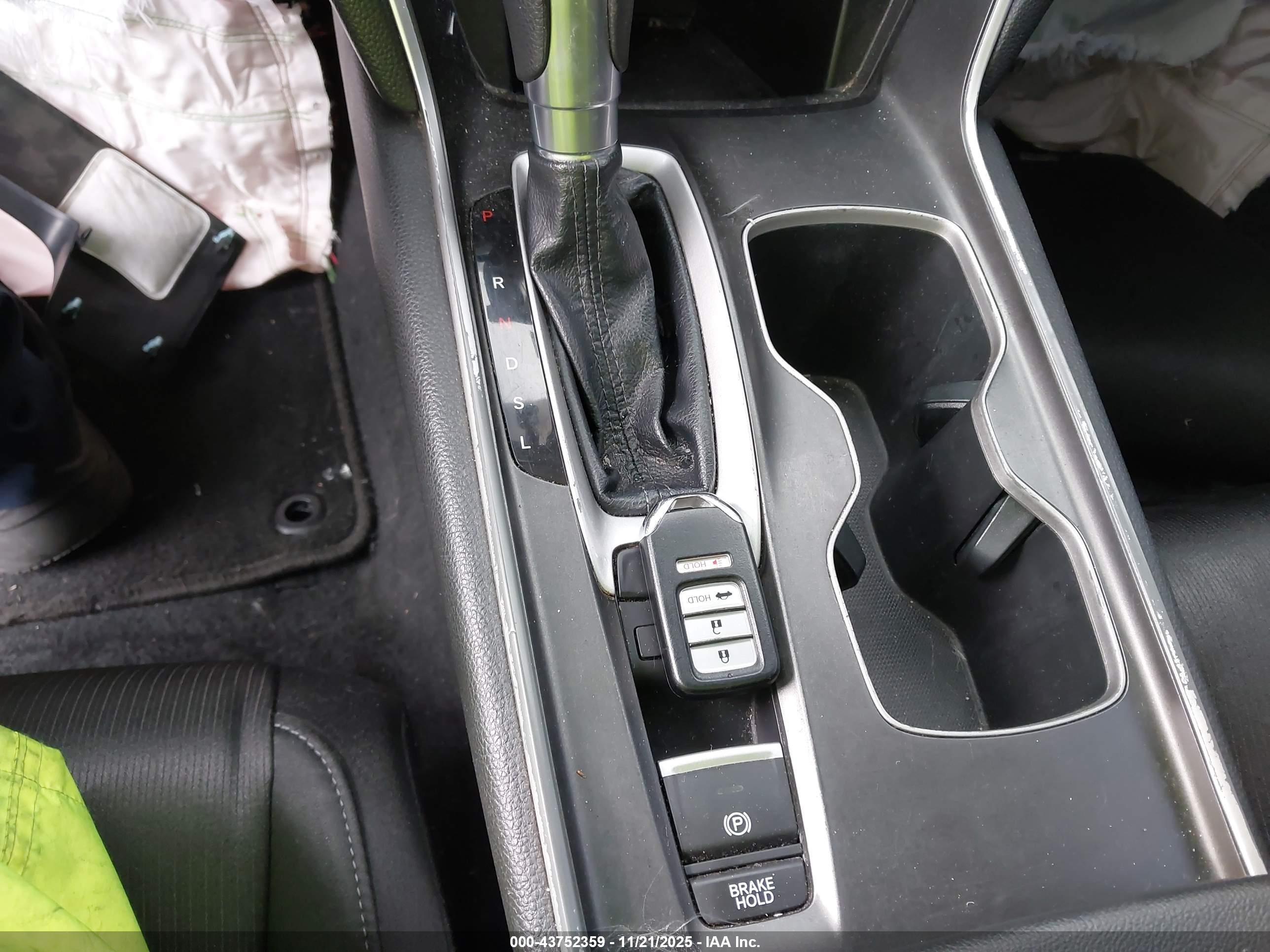 HONDA ACCORD image 11
