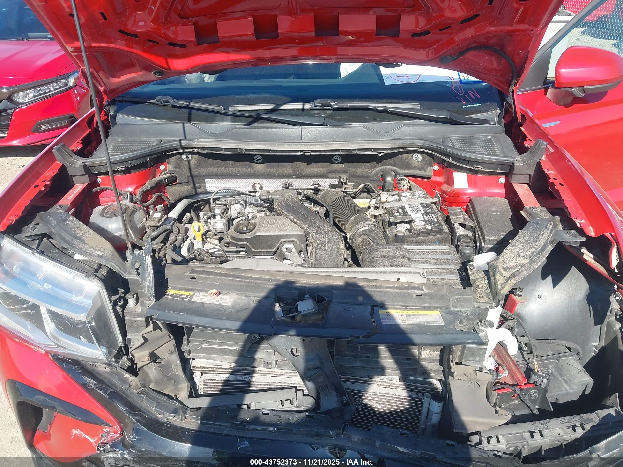 VOLKSWAGEN TAOS image 10