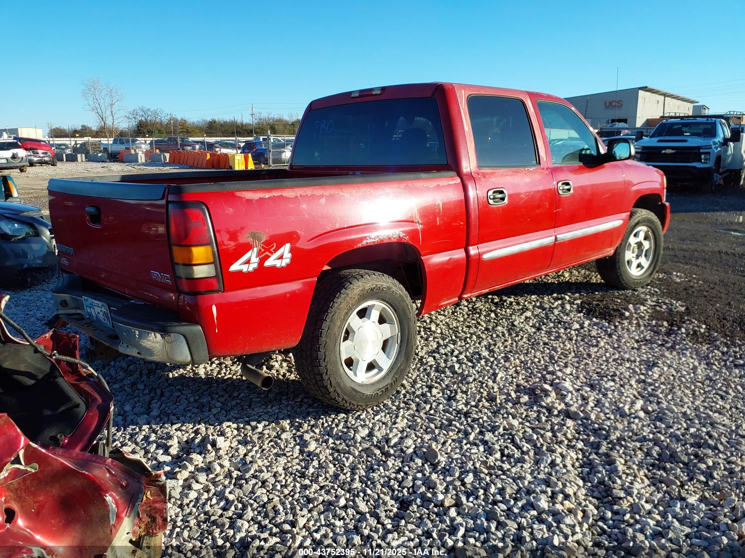 GMC SIERRA image 4
