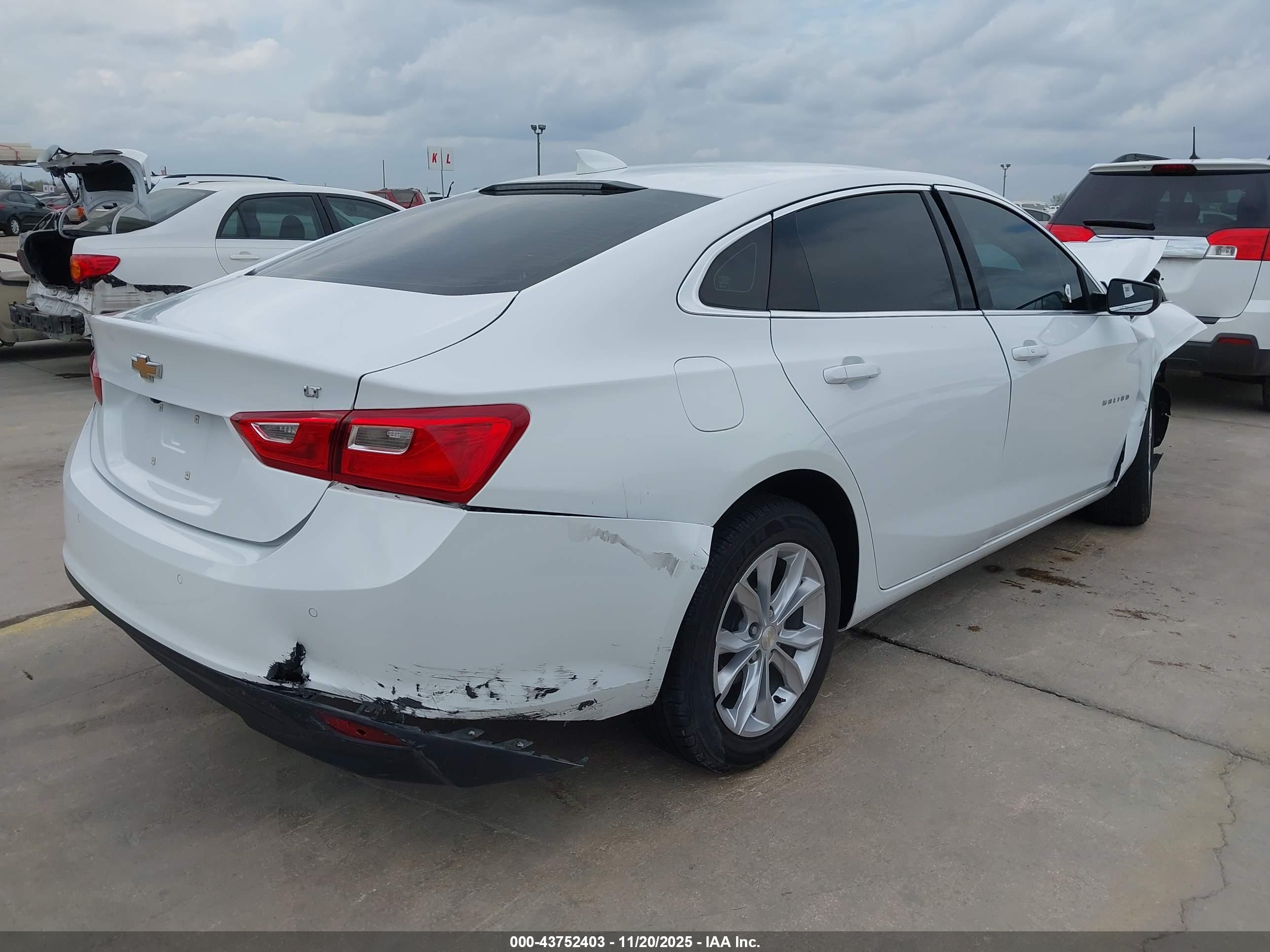 CHEVROLET MALIBU image 4