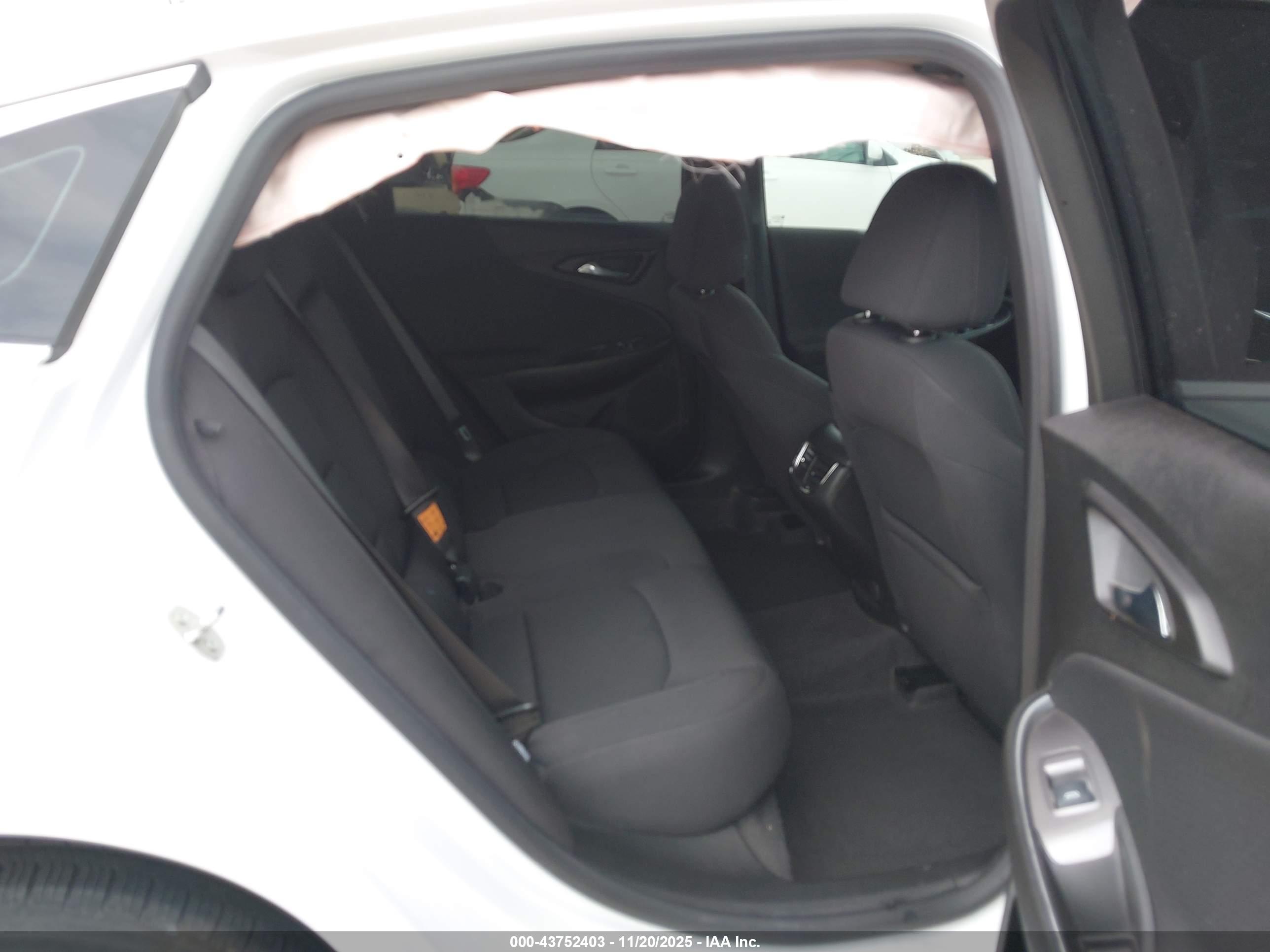 CHEVROLET MALIBU image 8