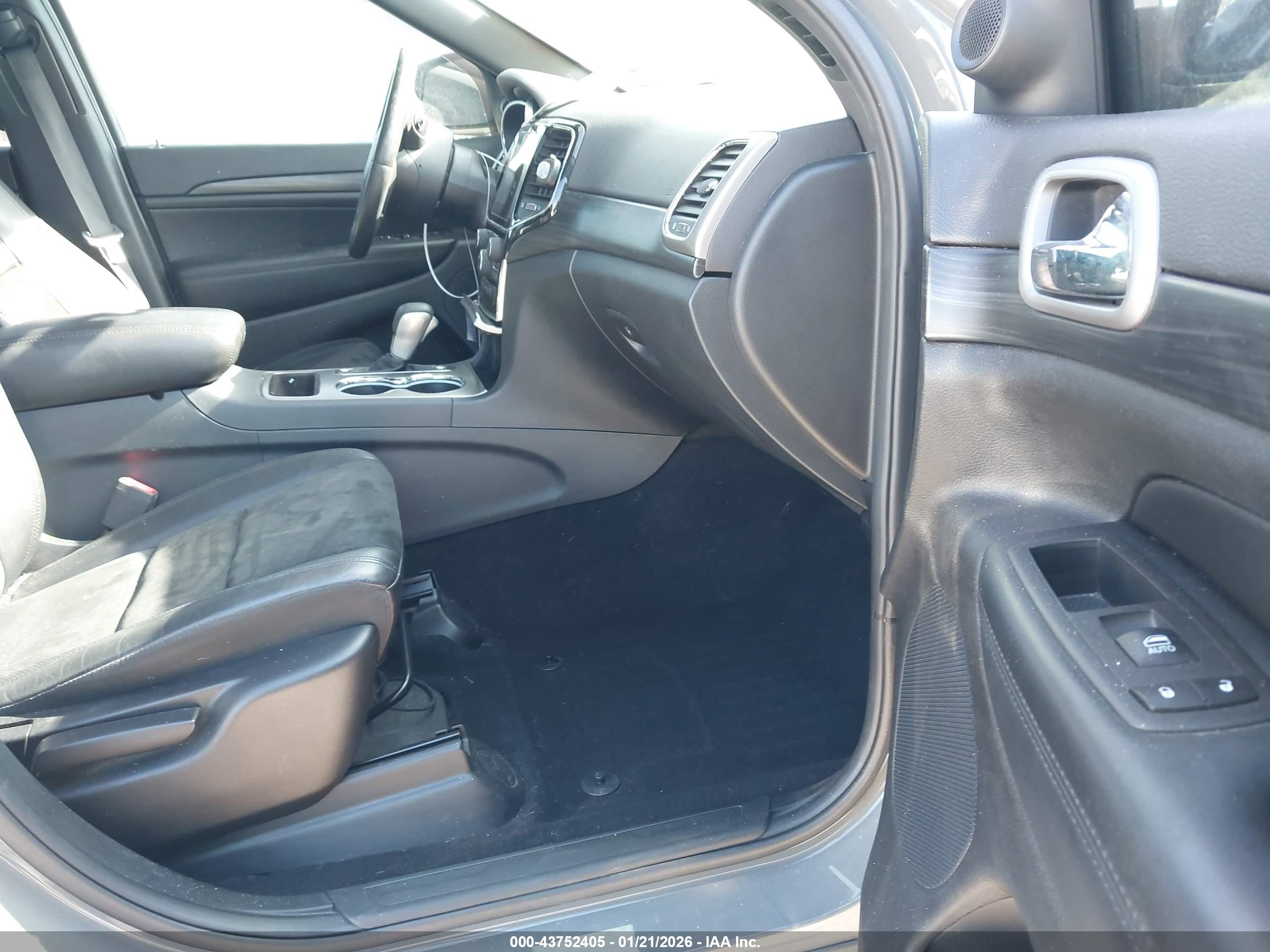 JEEP GRAND image 5