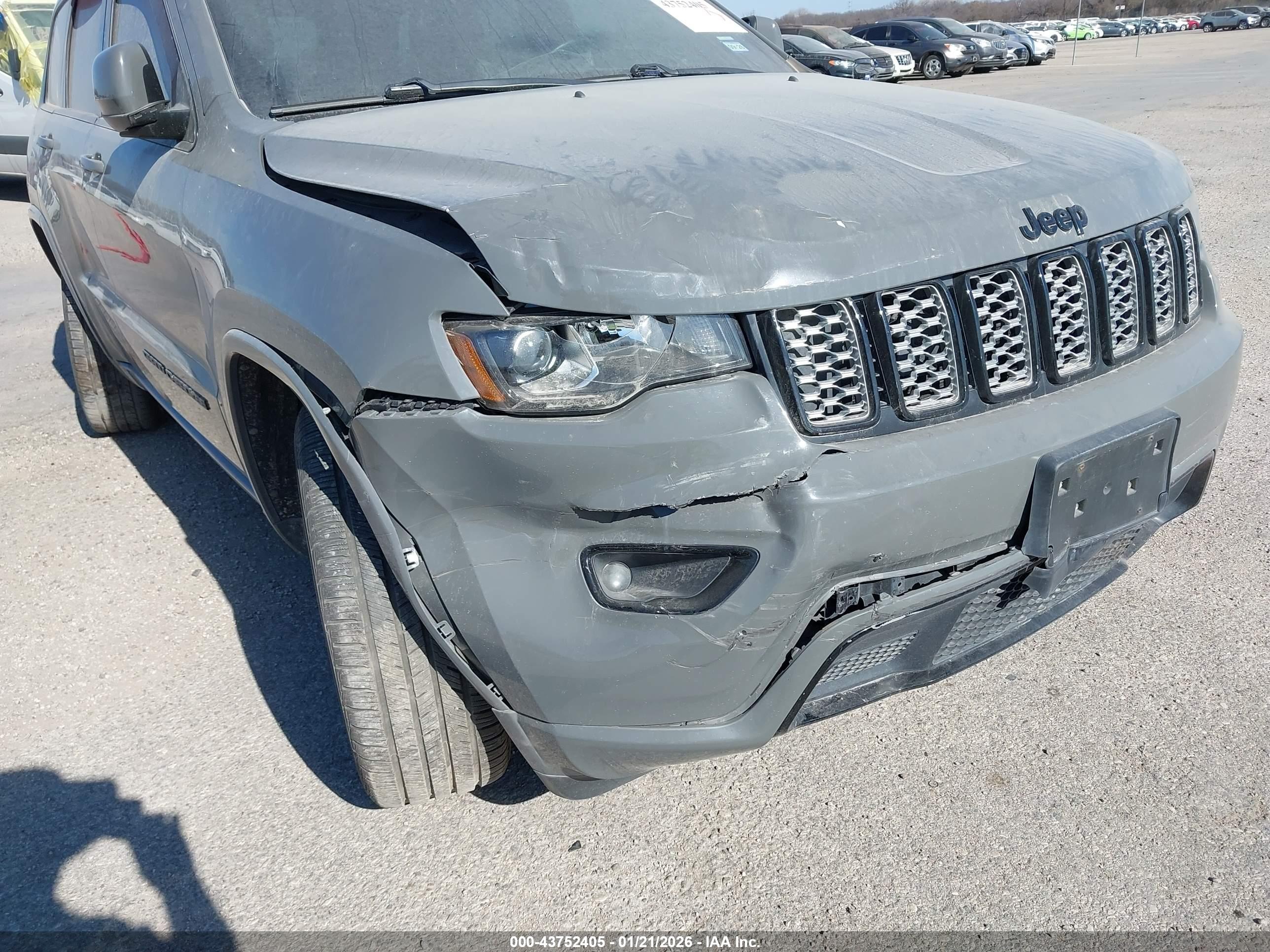 JEEP GRAND image 6