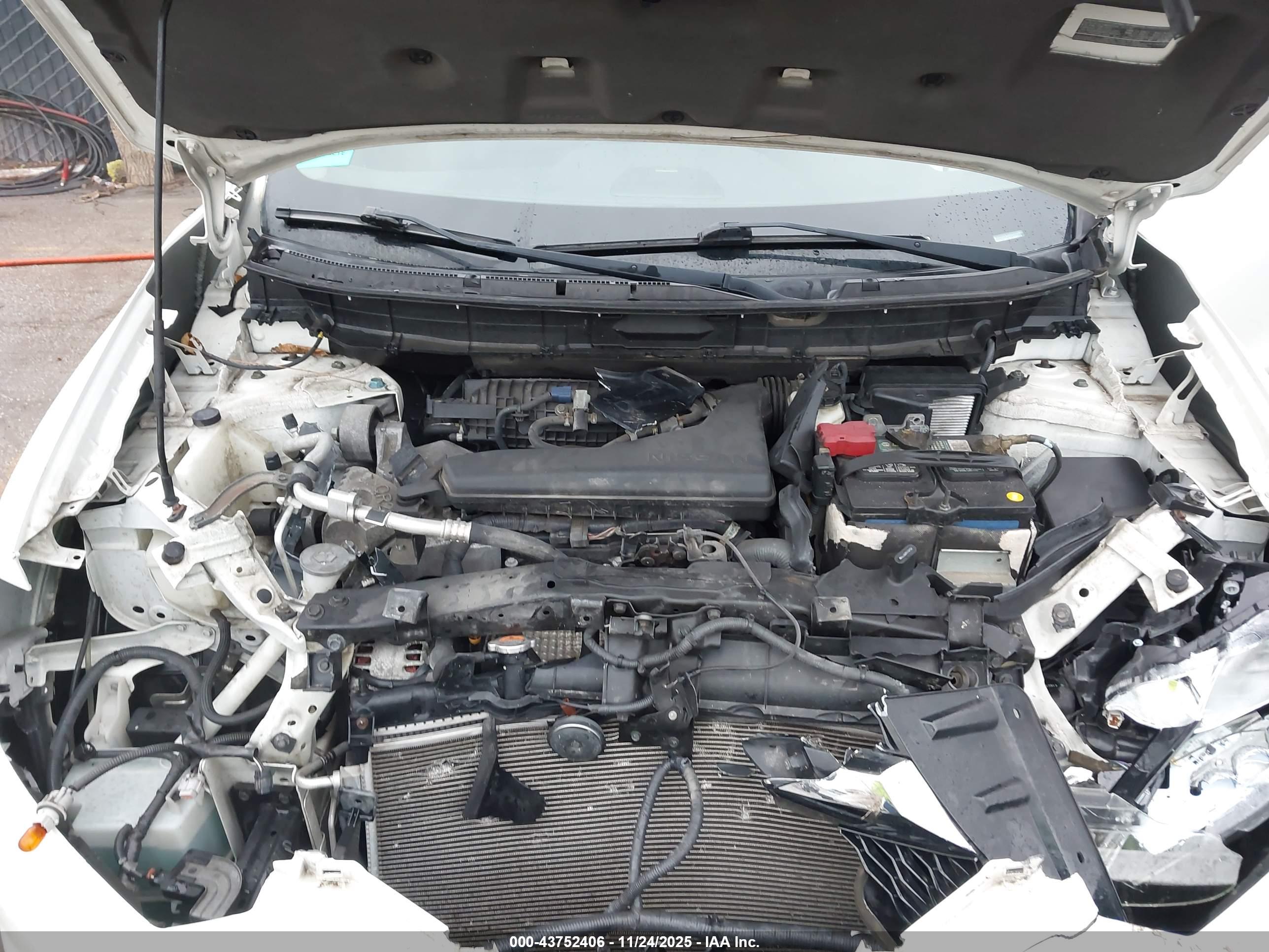 NISSAN ROGUE image 10