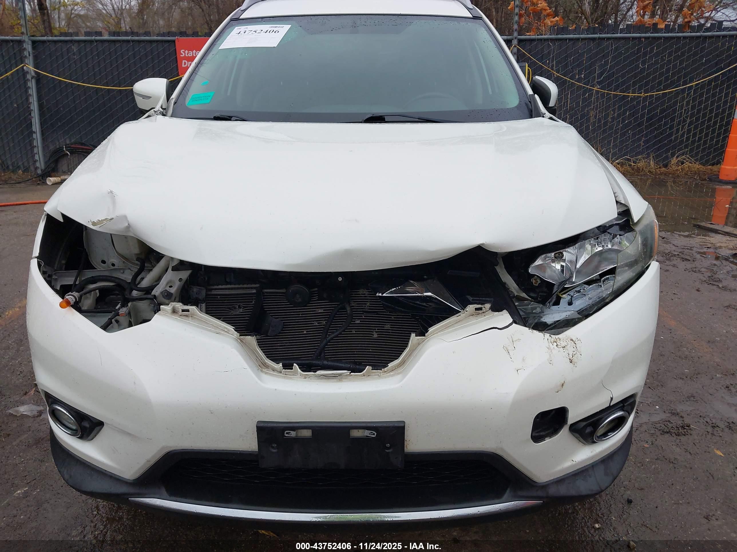 NISSAN ROGUE image 6