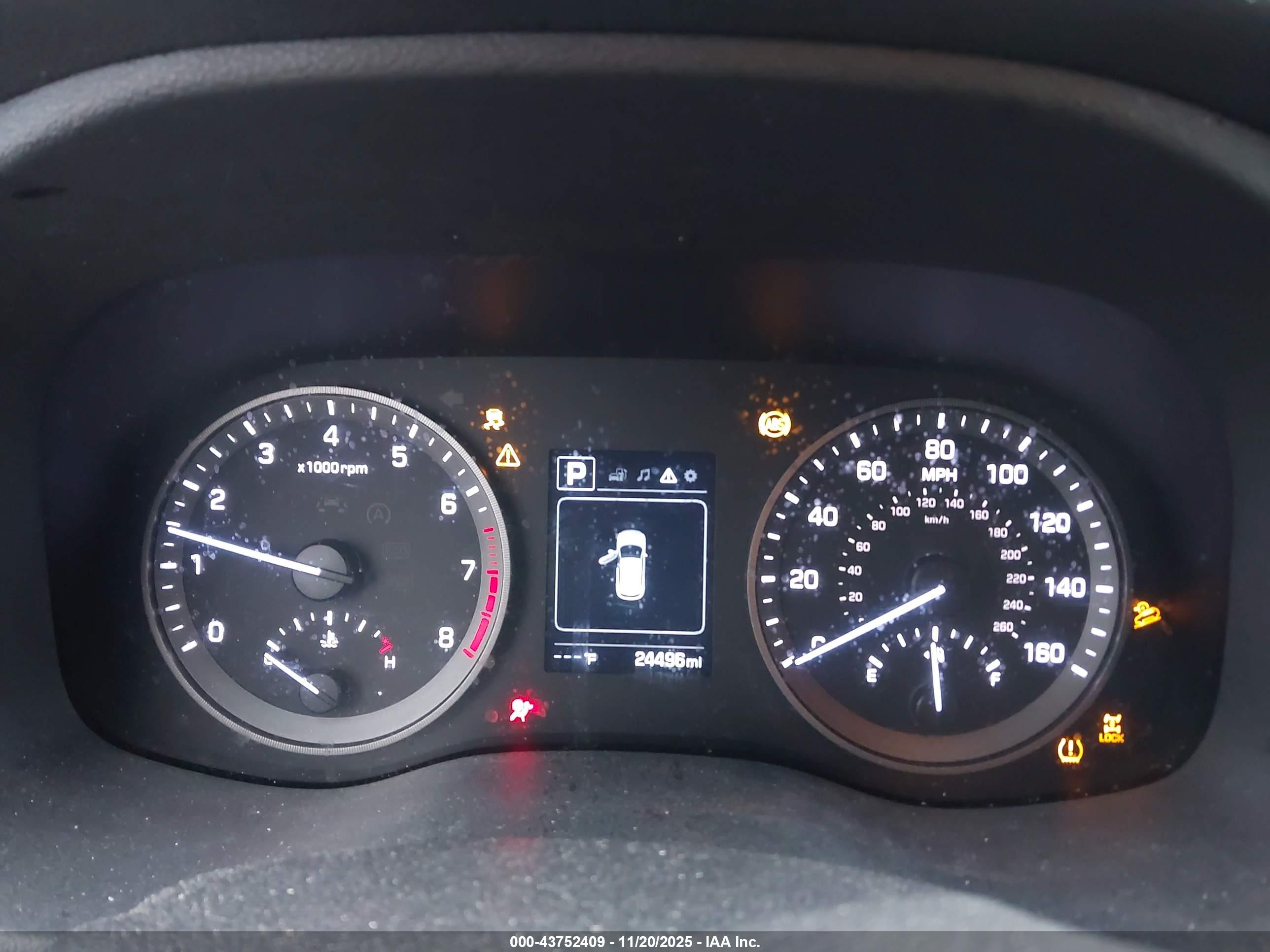 HYUNDAI TUCSON image 7