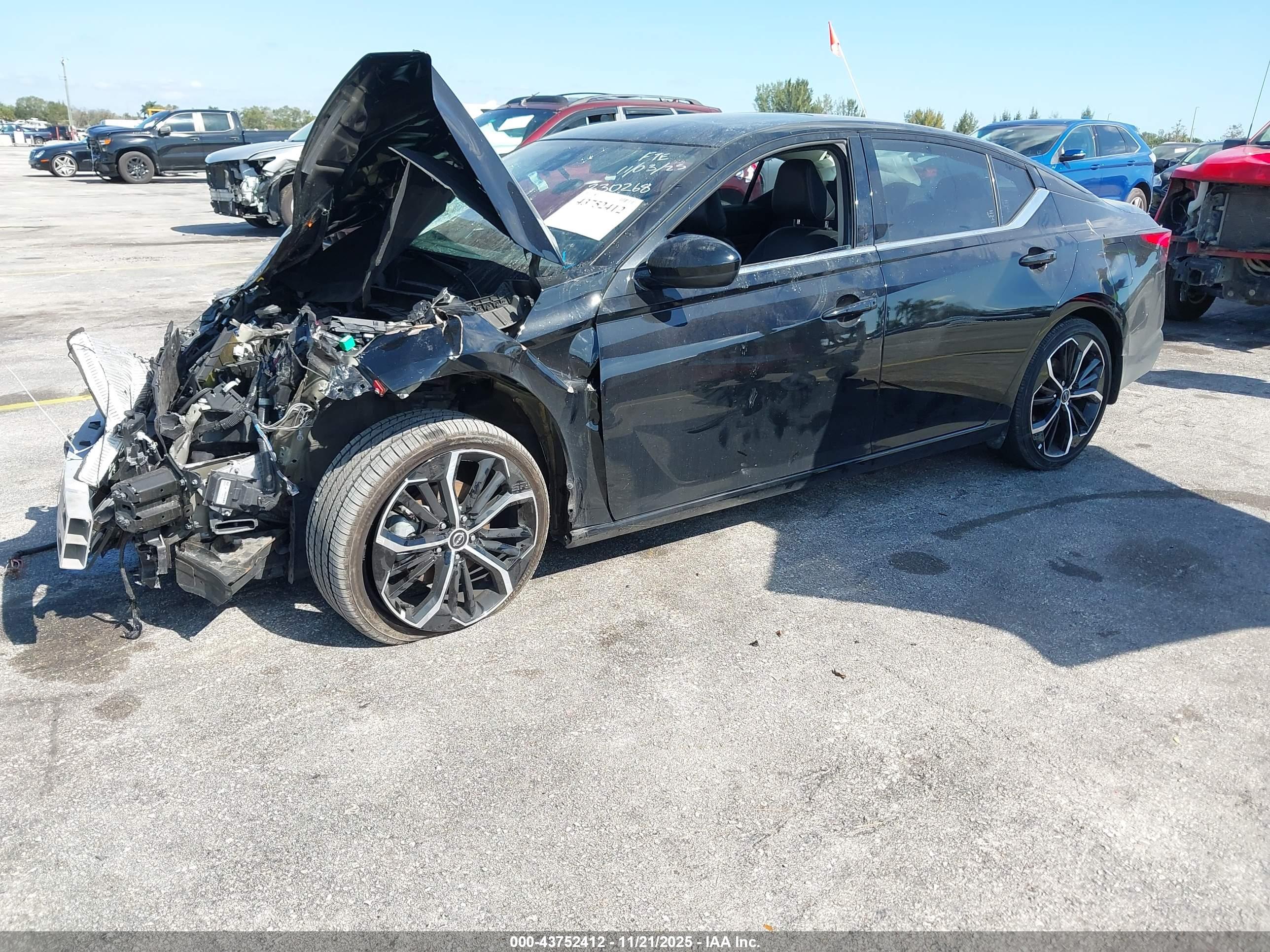 NISSAN ALTIMA image 2
