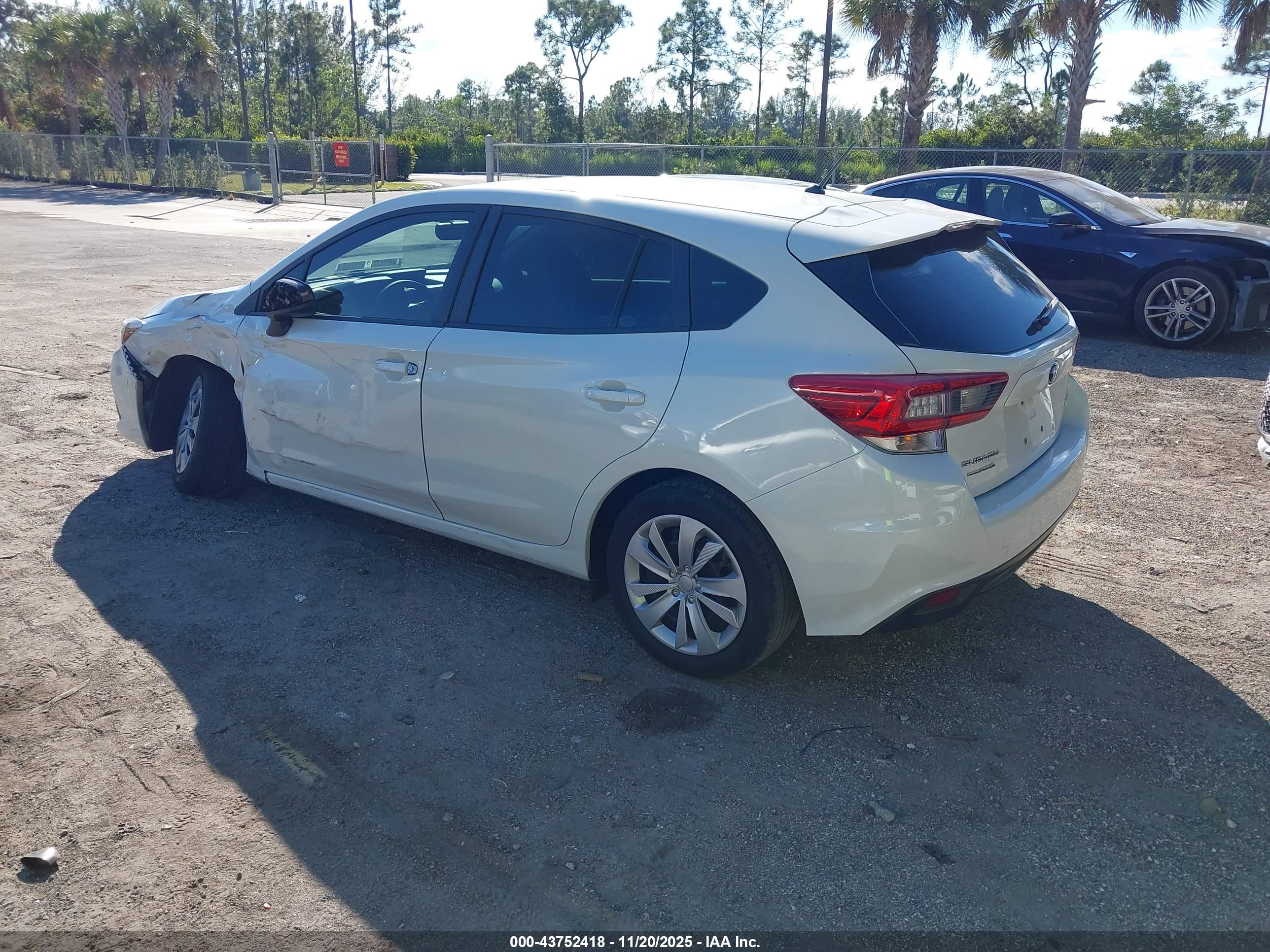 SUBARU IMPREZA image 3