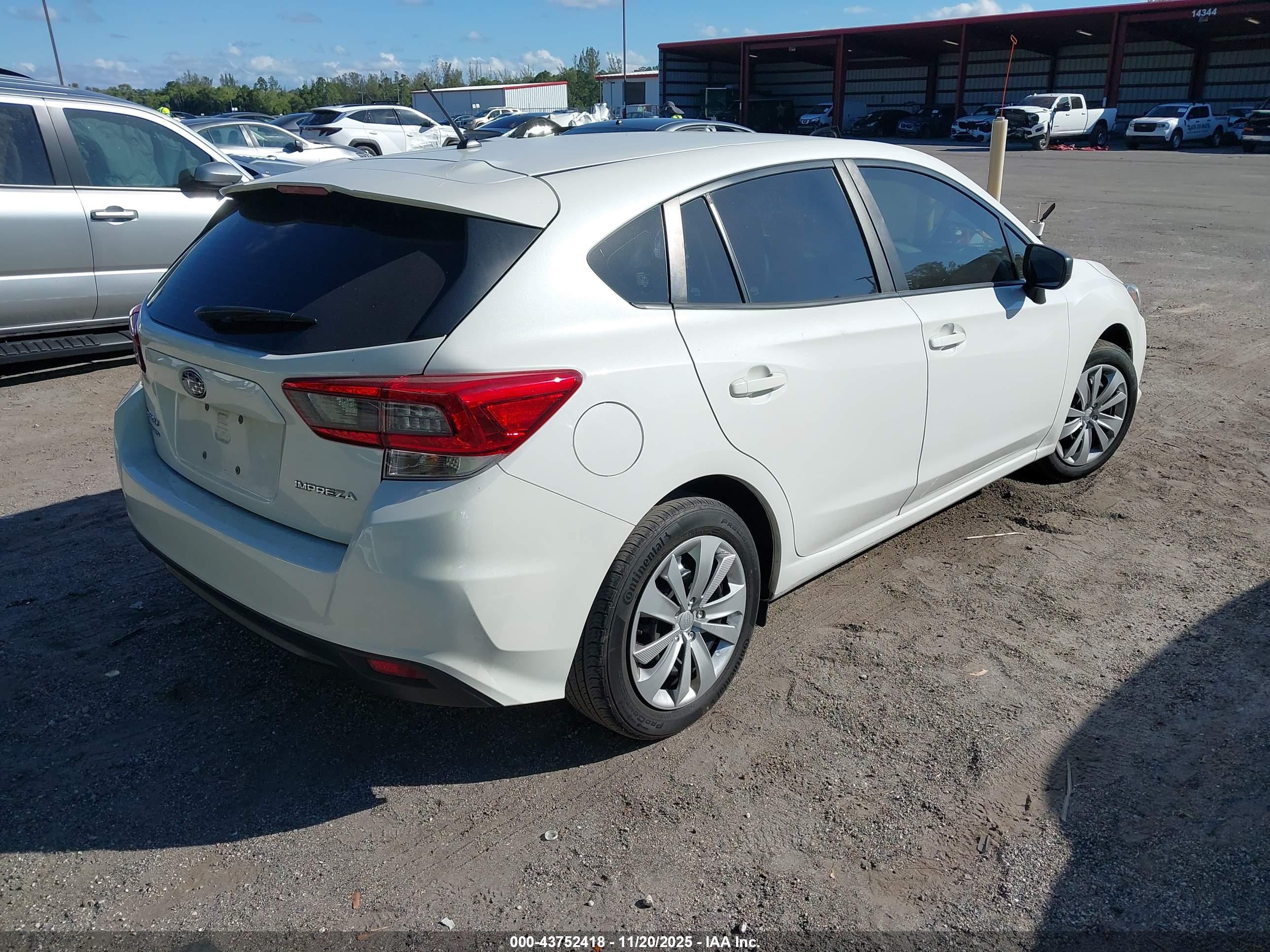 SUBARU IMPREZA image 4