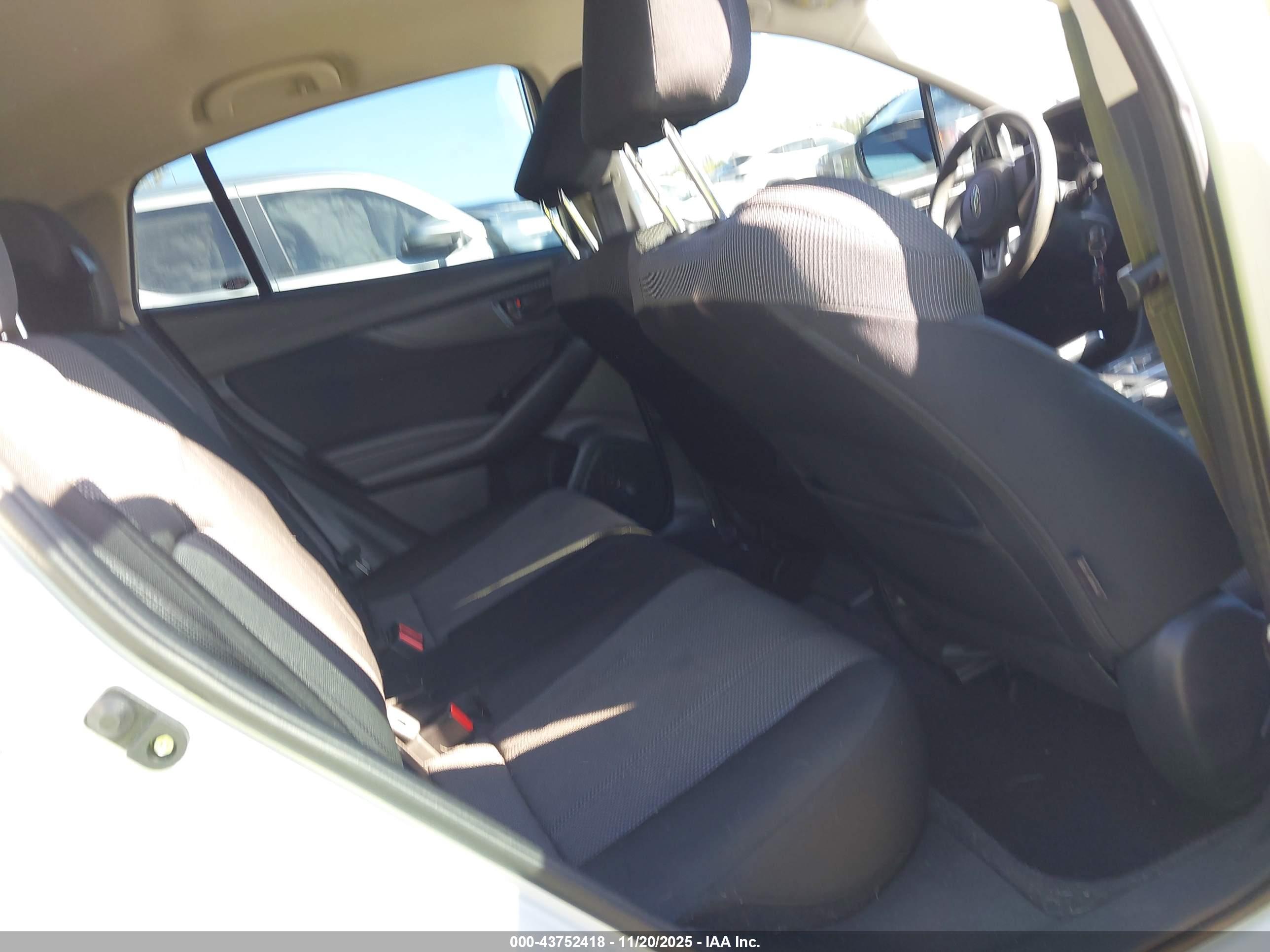 SUBARU IMPREZA image 8
