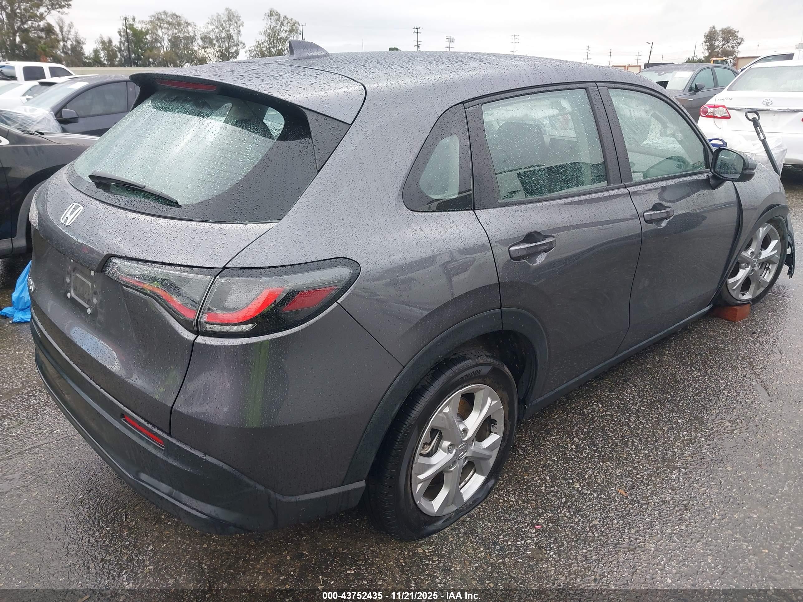 HONDA HR-V image 4