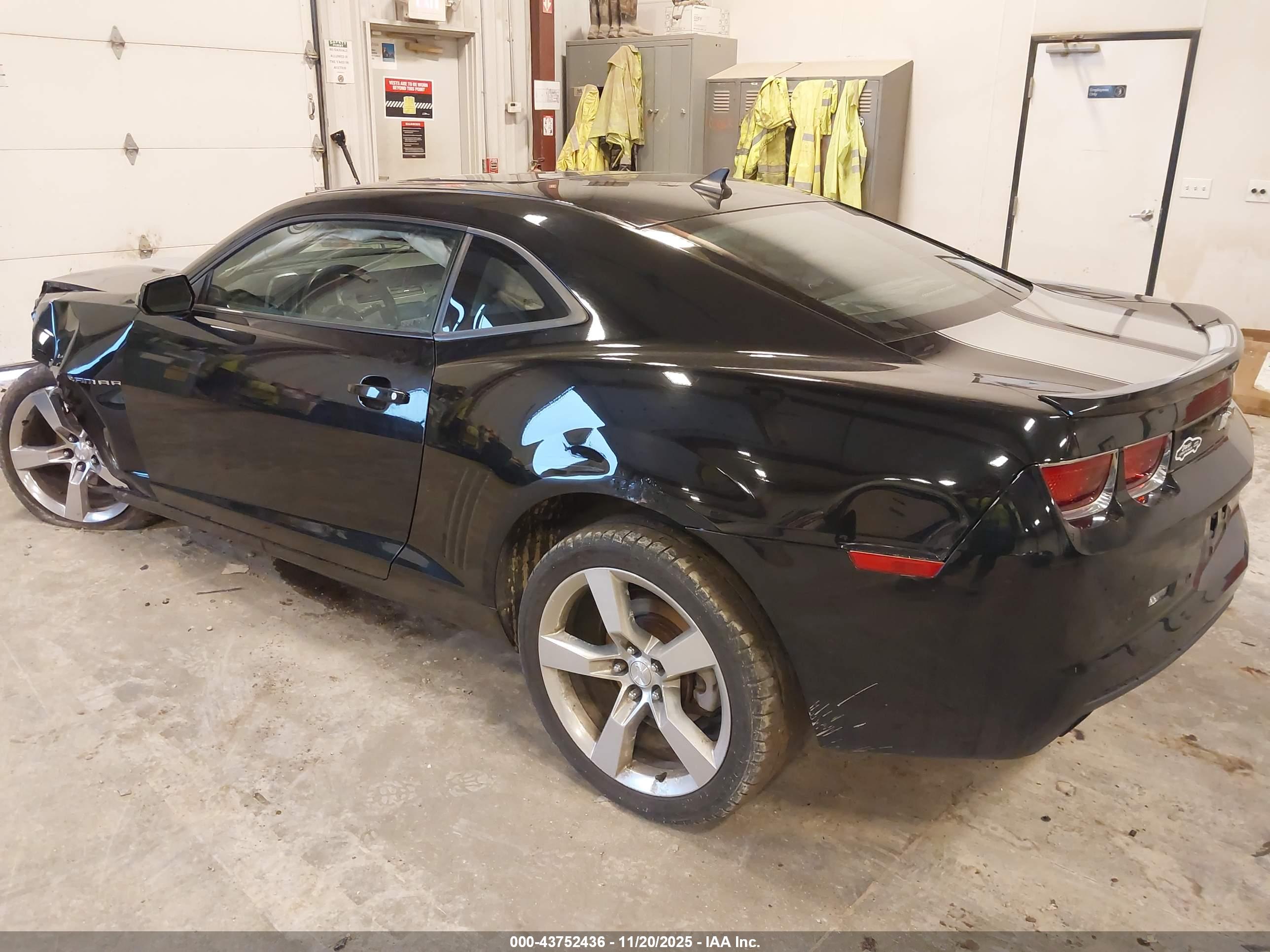 CHEVROLET CAMARO image 3