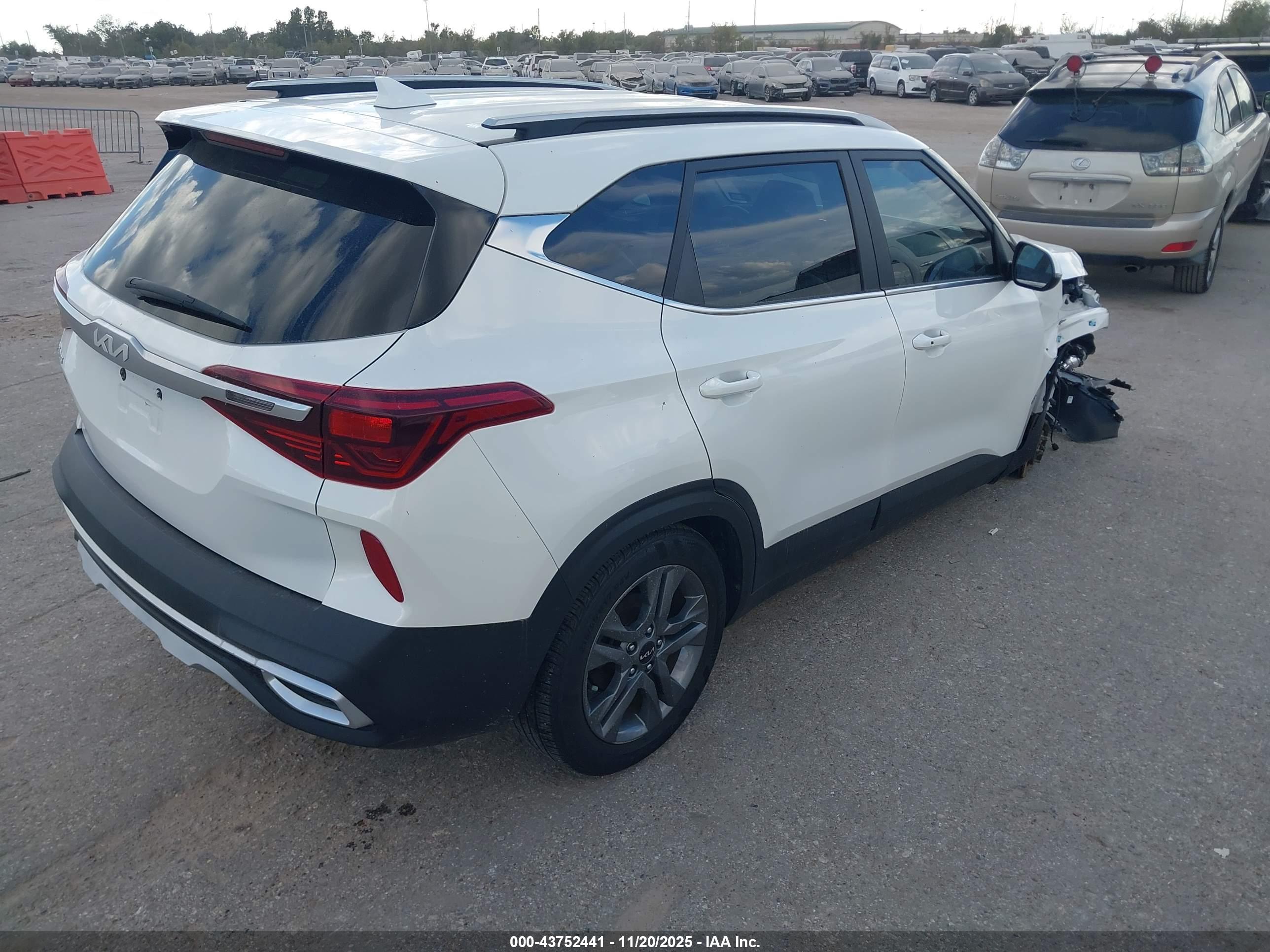 KIA SELTOS image 4