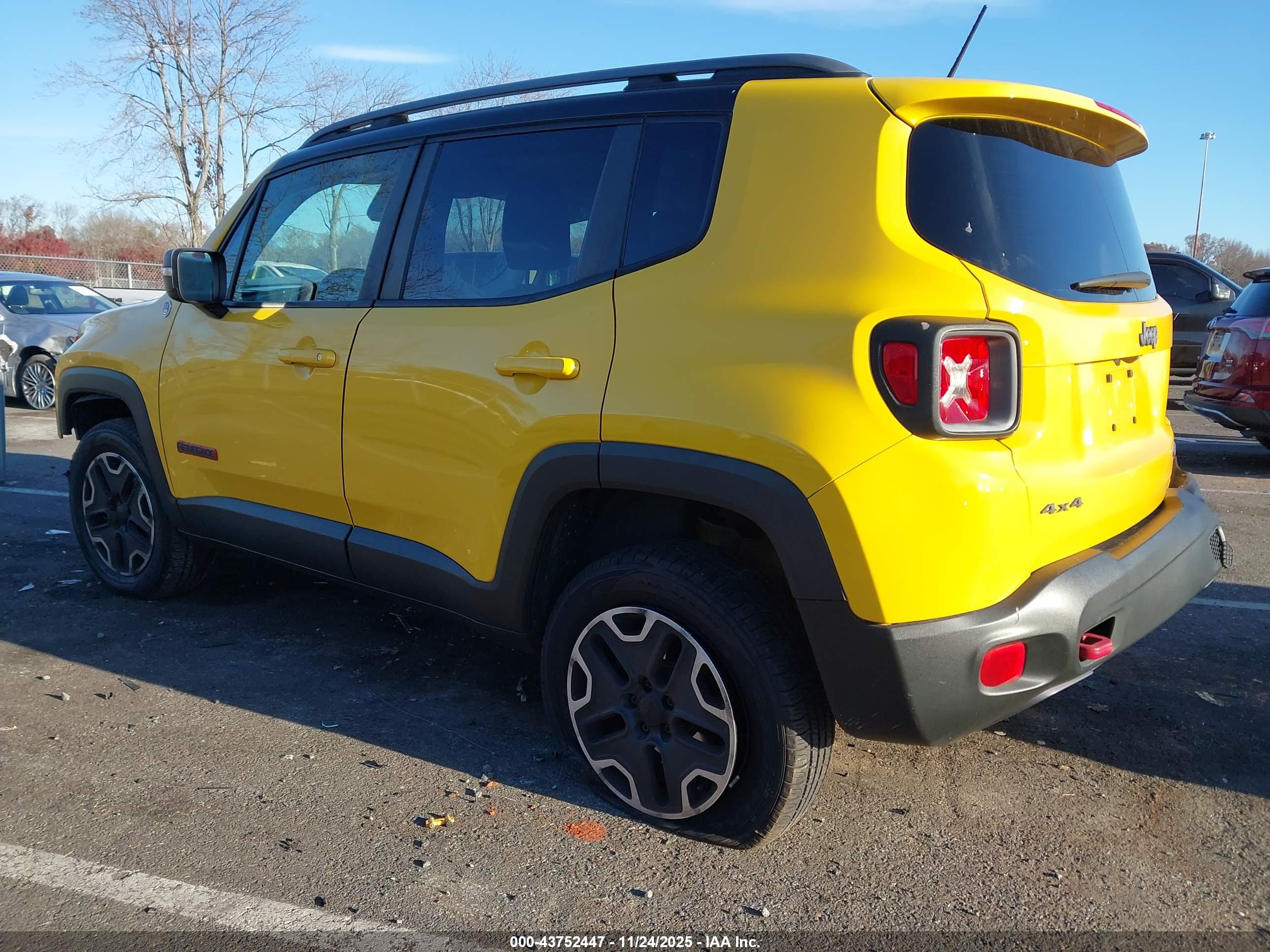 JEEP RENEGADE image 3