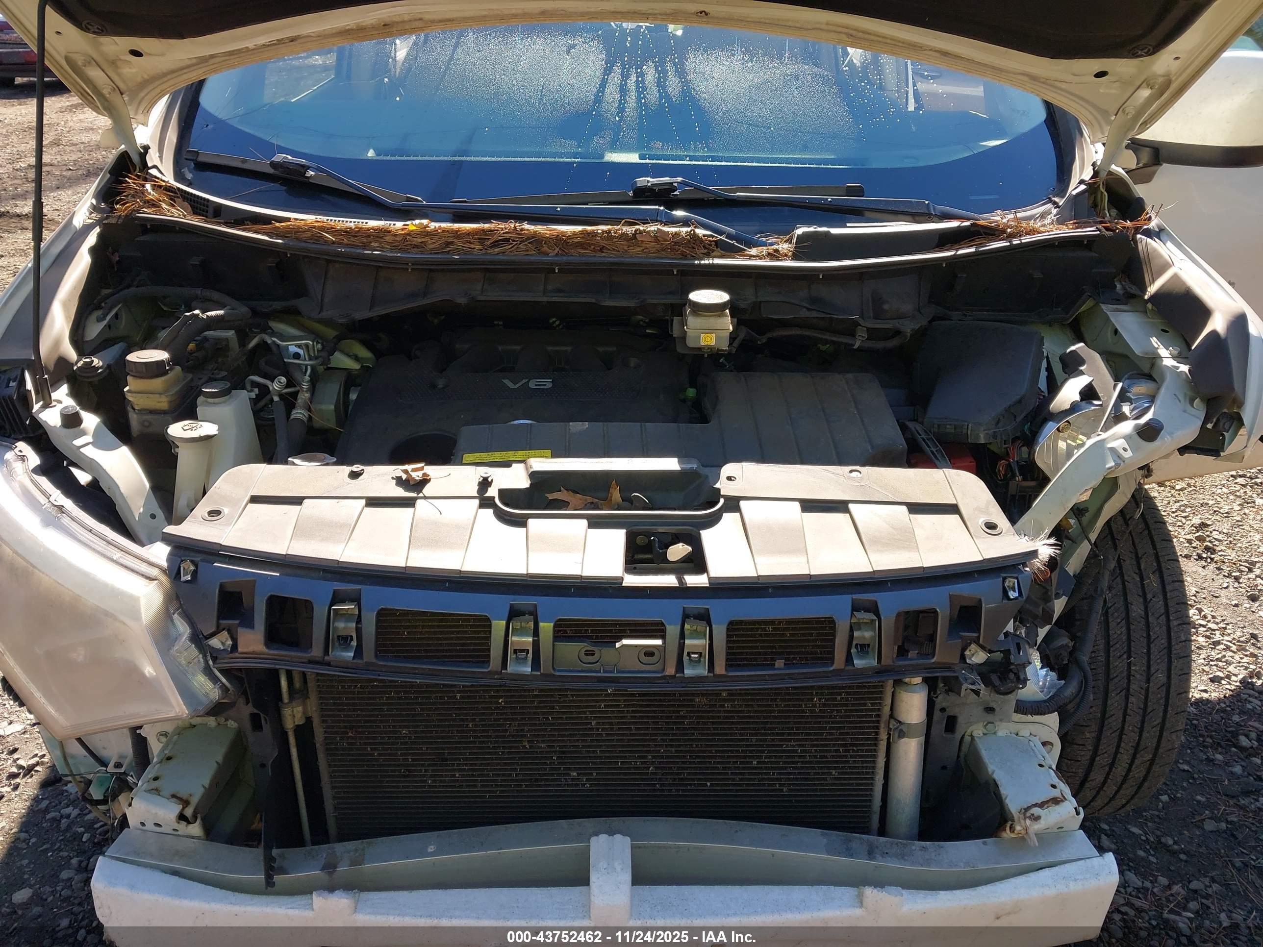 NISSAN QUEST image 10