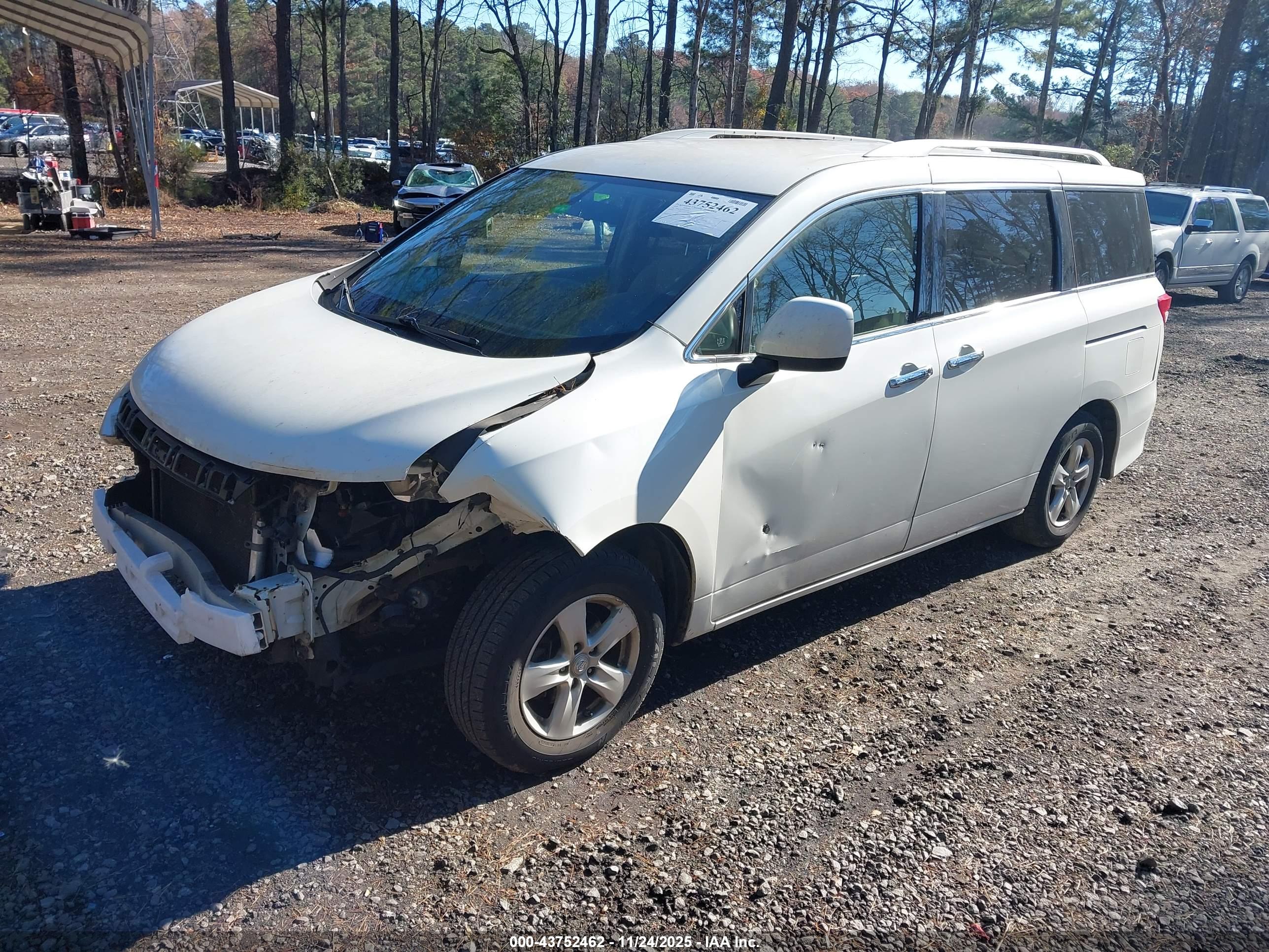 NISSAN QUEST image 2